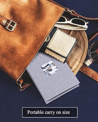 Miniatura 4 de Álbum de fotos pequeño de 4 x 6 pulgadas, paquete de 2 unidades con capacidad para 56 imágenes, cubierta de lino con ventana frontal, bolsillo