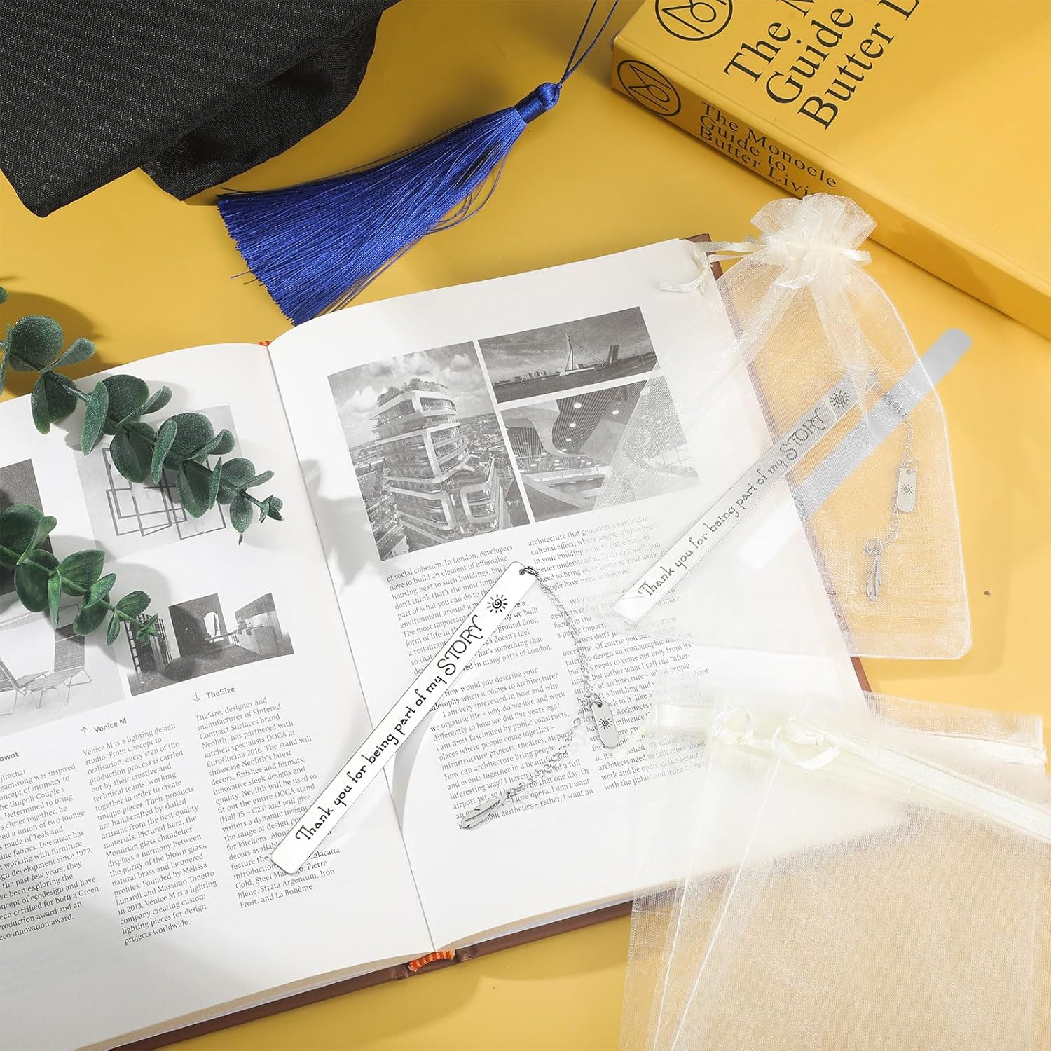 Outus 24 Set Appreciation Gifts for Women Men Bookmark with Chain and Gift Bags for Inspirational Teacher Coworker Valentine Graduation End of Year Retirement Leaving Gift (Thank You)