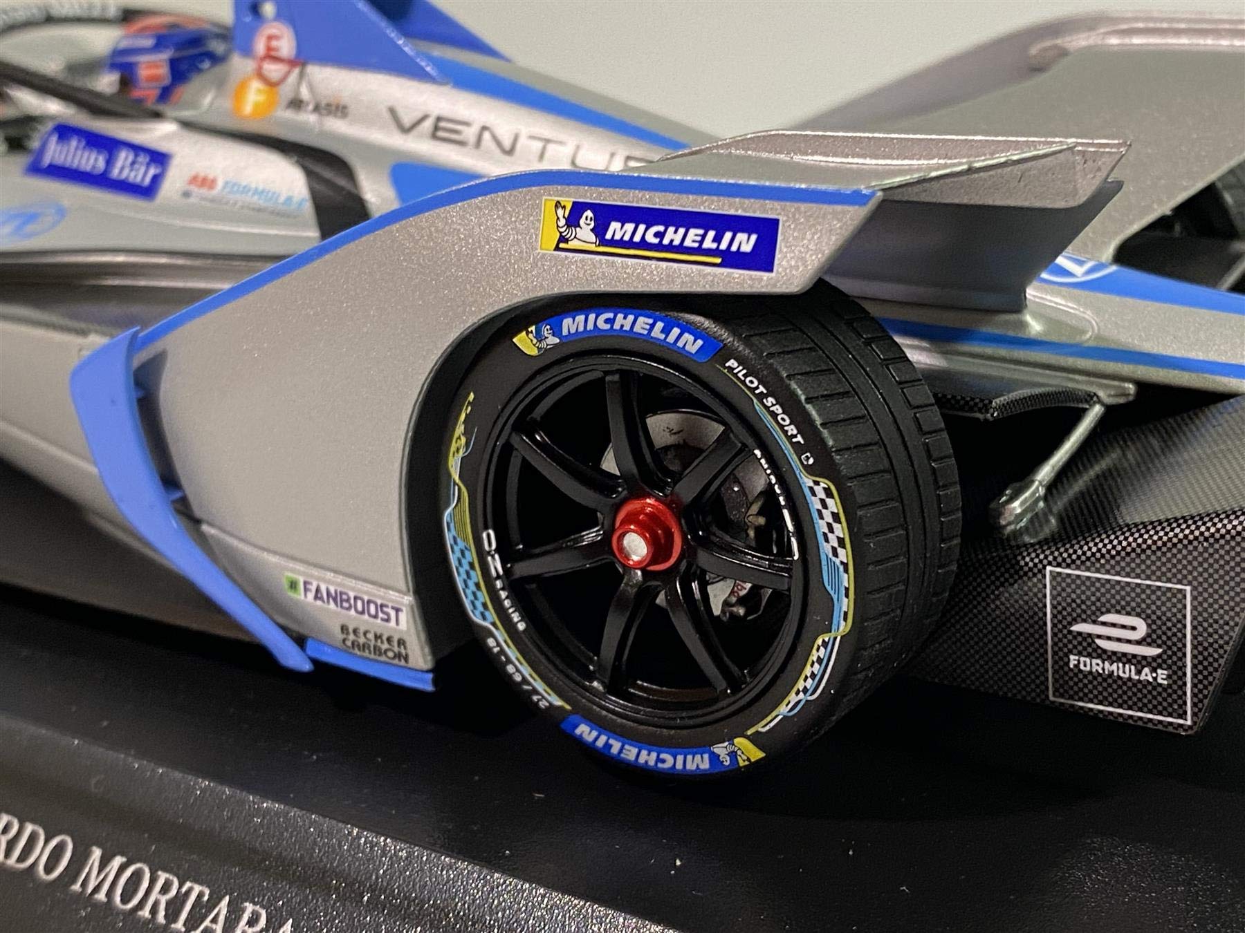 paul's model art gmbh Minichamps 114180048 - Formula E Season 5 Venturi Formula E Team Mortara - Scala 1/18 - Modello da Collezione