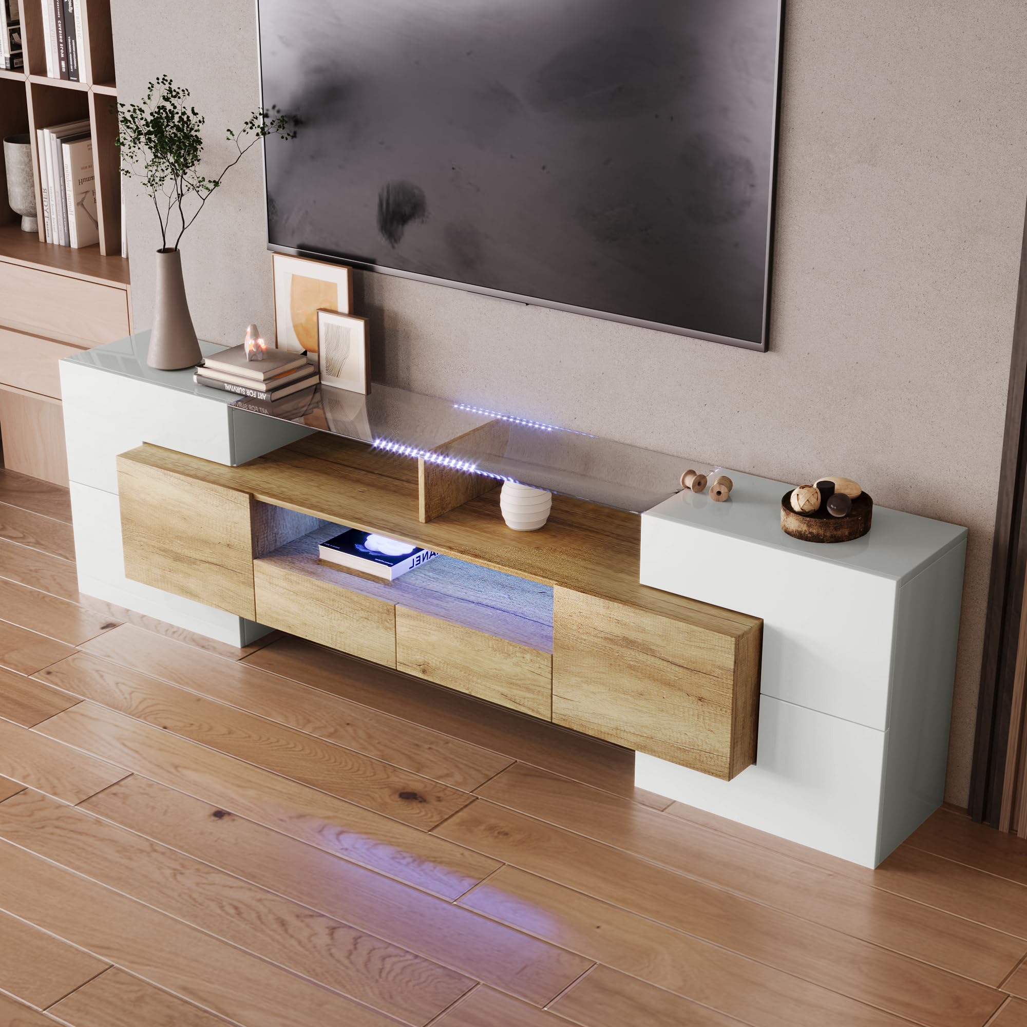 BTM Stilvoller TV-Schrank, Lowboard hochglänzendes Weiß, 200 cm, LED-Beleuchtung, Wohnzimmermöbel. Modernes Design, Elegante Glasoberfläche