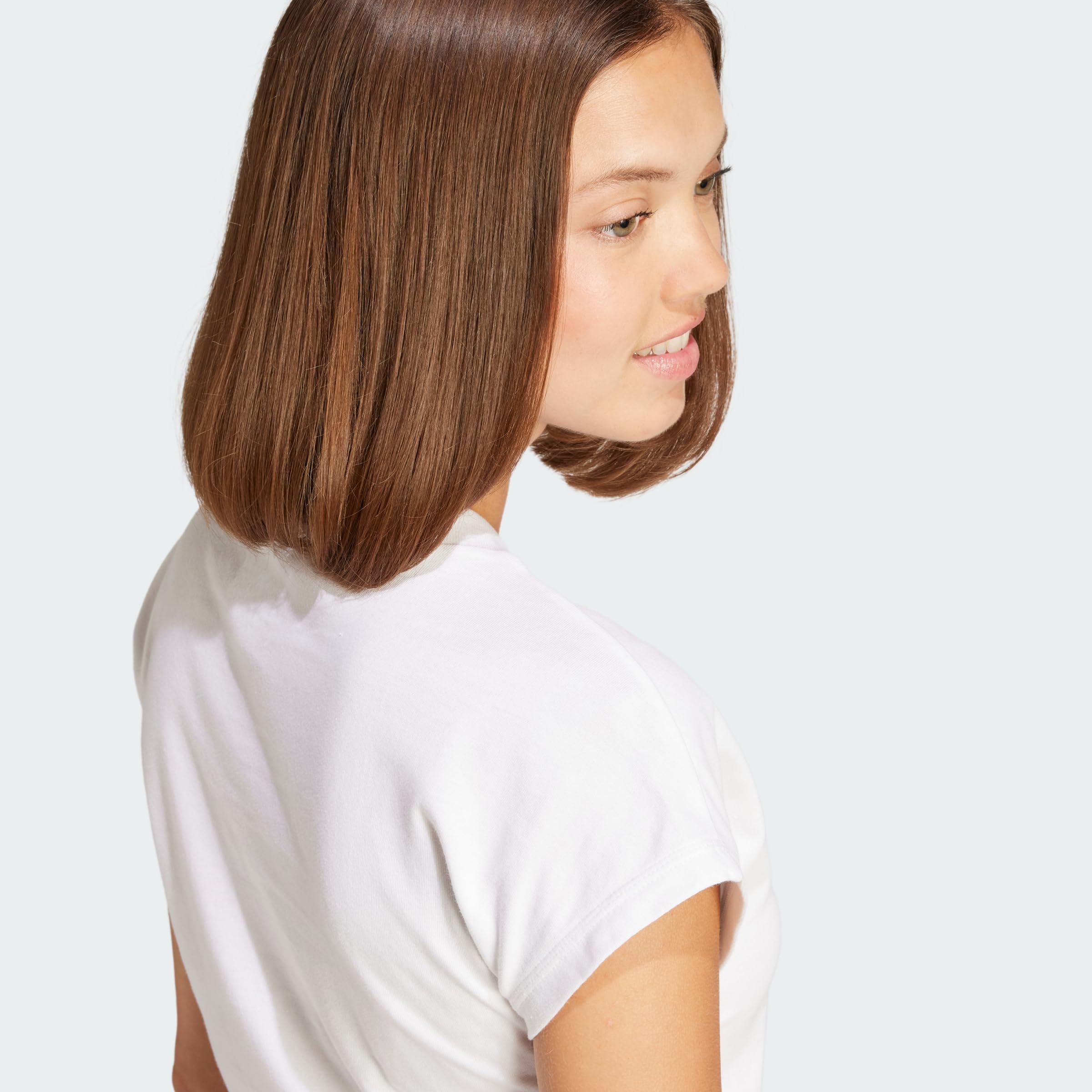 adidas Women's Camiseta Essentials Linear Cotton