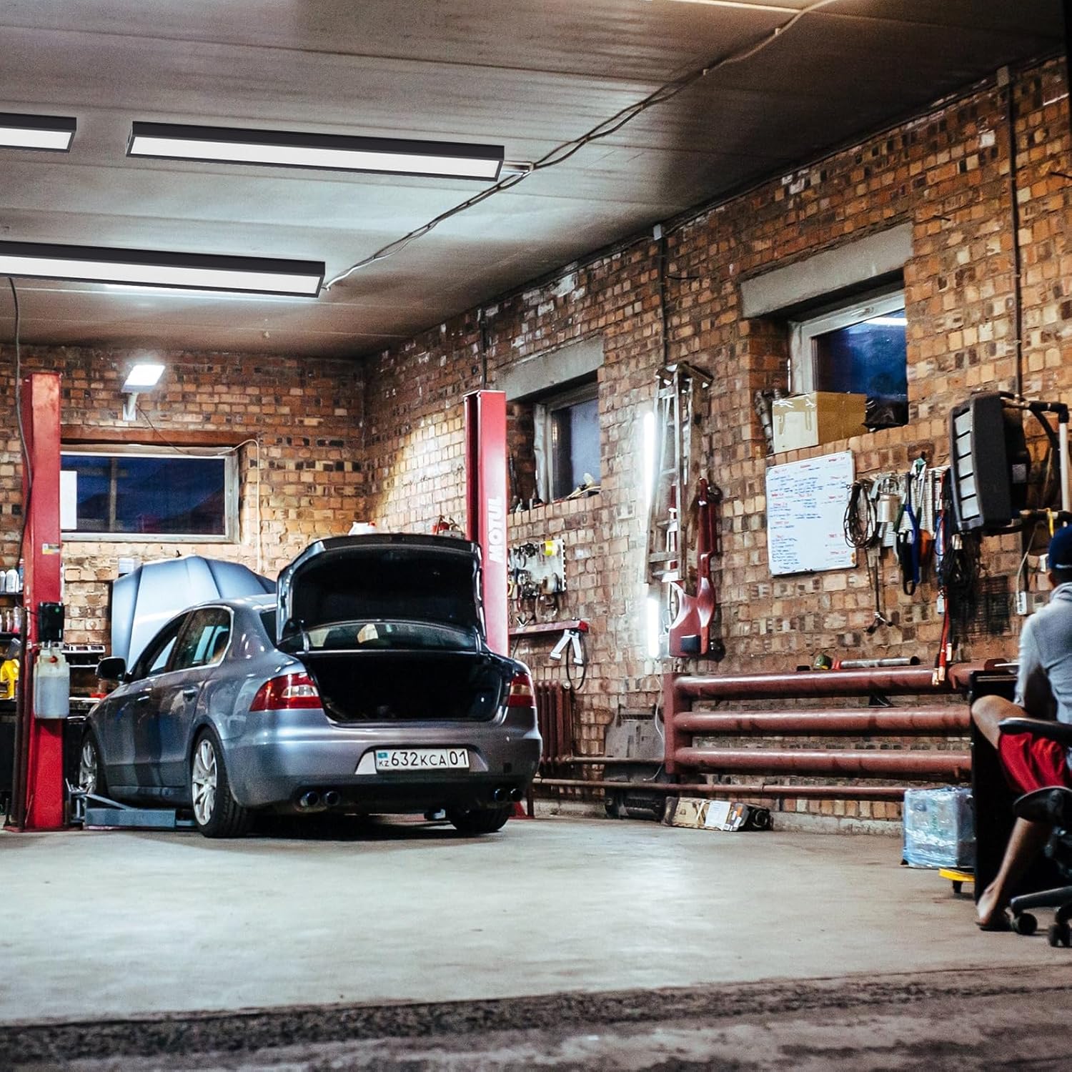 Lightdot 4FT-5IN LED Wraparound Shop Lights, 100-277v Linkable, 50W 4FT LED Light Fixtures for Garage Workshop Supermarket, 7000LM [Eqv. 400W] 5000K Black, Flush and Hanging Mouting Available-10Pack