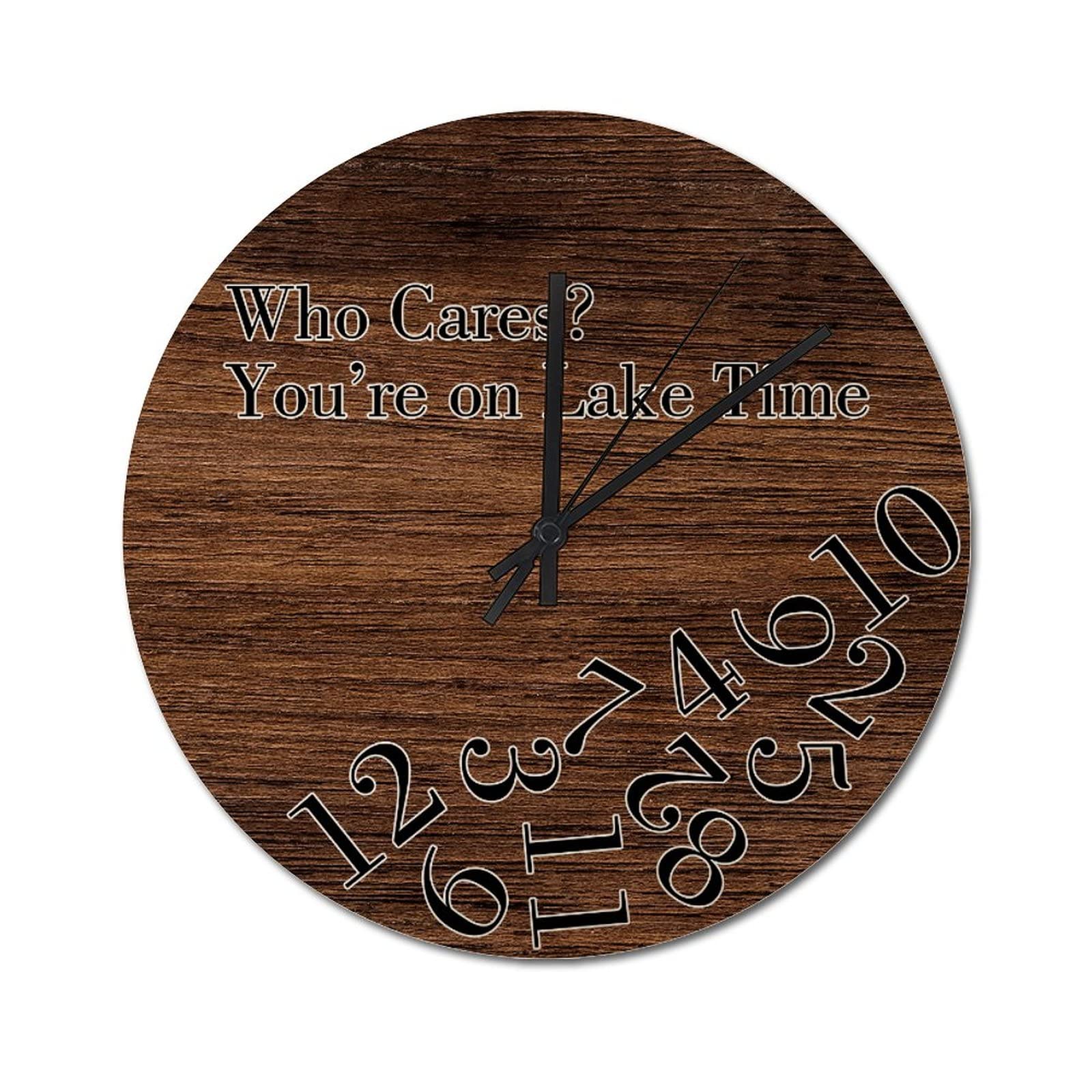 Horloge murale ronde chalet pour décorer un salon de style rustique