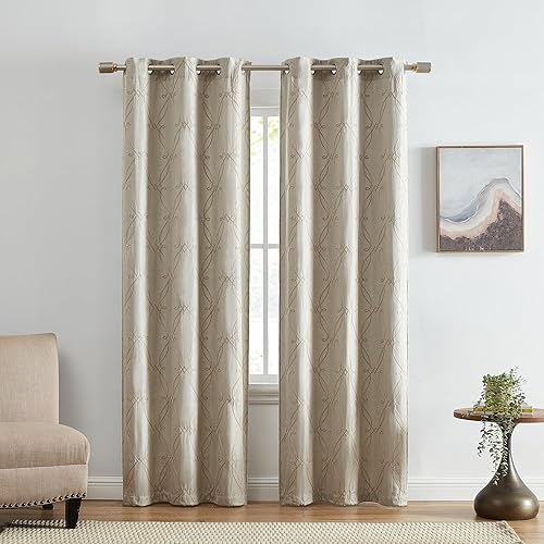 Elrene Home Fashions Palmetto - Cortina opaca térmica bordada con ojales, juego de 2, 37 x 63 pulgadas, color natural