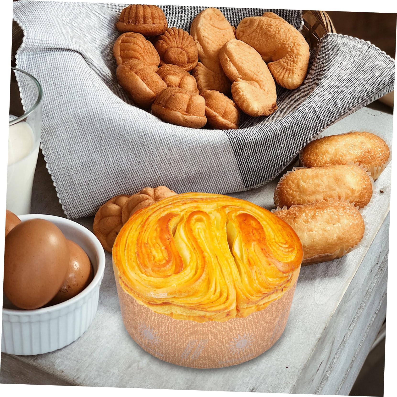 Kichvoe 100 Piezas Moldes De Papel Para Muffins Tazas De Papel Para Hornear Pasteles Molde Para Mini Cupcakes Molde Para Pastel De Muffins Tazas Para Hornear Brownies Tulipán Decorar