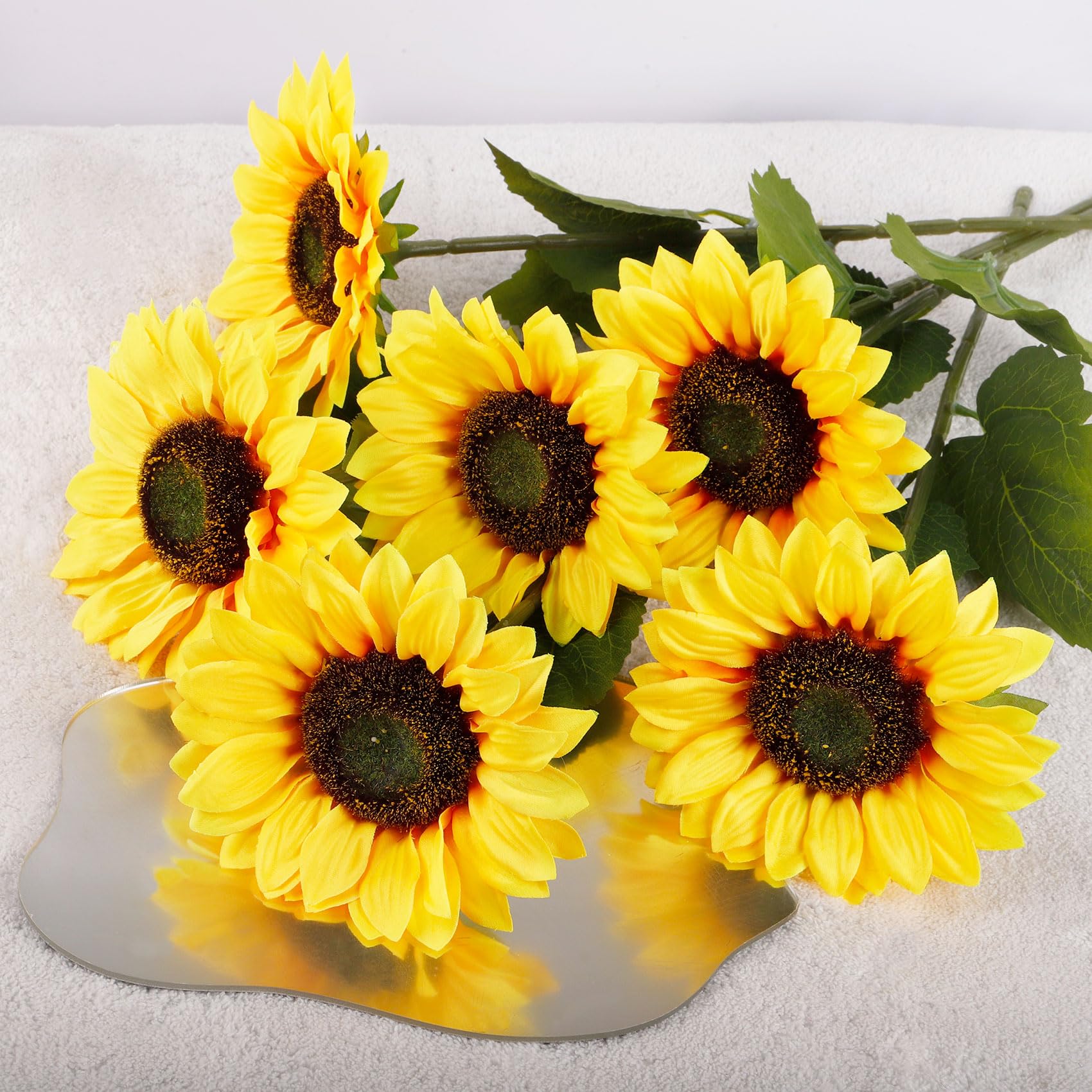 9 Pezzi Girasoli Artificiali, 48 cm Girasoli Finti a Stelo Lungo, Bouquet di Fiori Finti per Decorazioni, Naturali e Veri, Girasole di Seta Fiore Artificiale per Feste, Matrimonio, Ufficio, Casa.