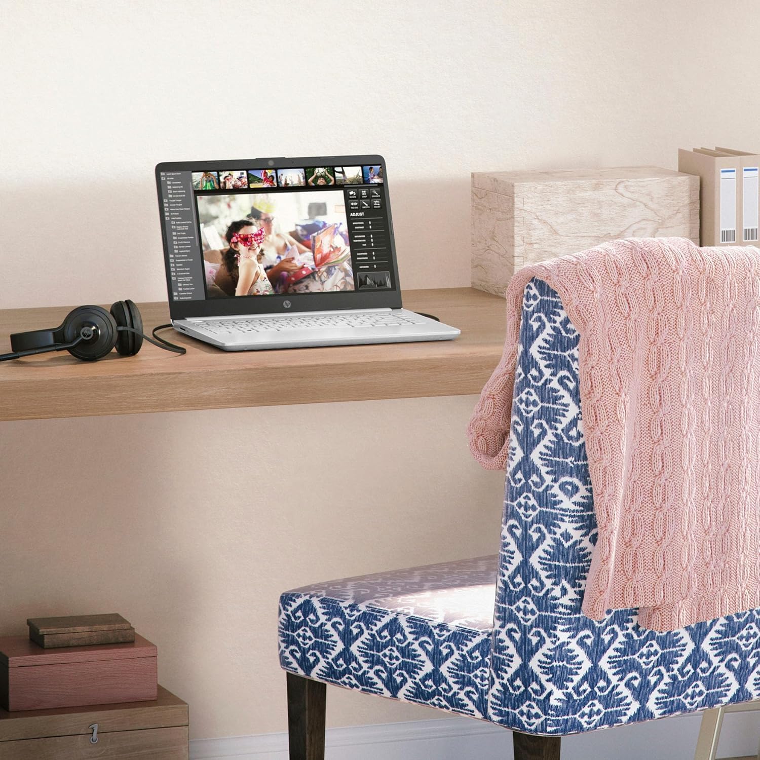 Computer portatile HP 14 (Micro-Edge da 14", Intel N4120, 16 GB di RAM, 192 GB (64 GB eMMC + 128 GB SD), Microsoft 365 per 1 anno, batteria a lunga durata, cornice stretta, webcam, WiFi, Win 11 Home