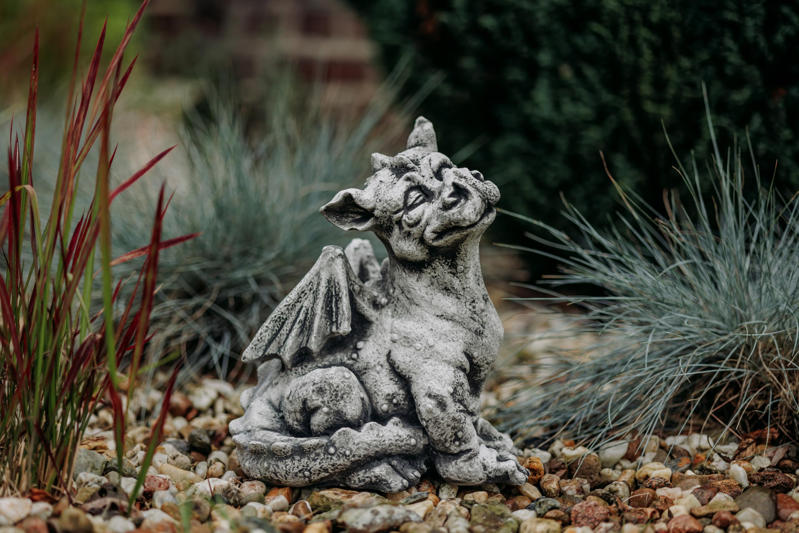 gartendekoparadies.de Lustiger Drache, Steinfigur aus Steinguss, Grau, Frostsicher, H. 30 cm, 9 kg für Außenbereich