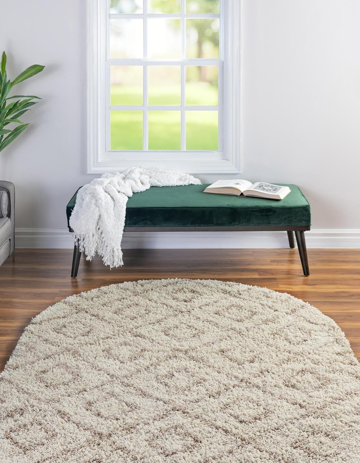 Rugs.com Lattice Shag Collection Rug – 8x10 Oval Beige Shag-Pile Rug Perfect for Living Rooms, Large Dining Rooms, Open Floorplans
