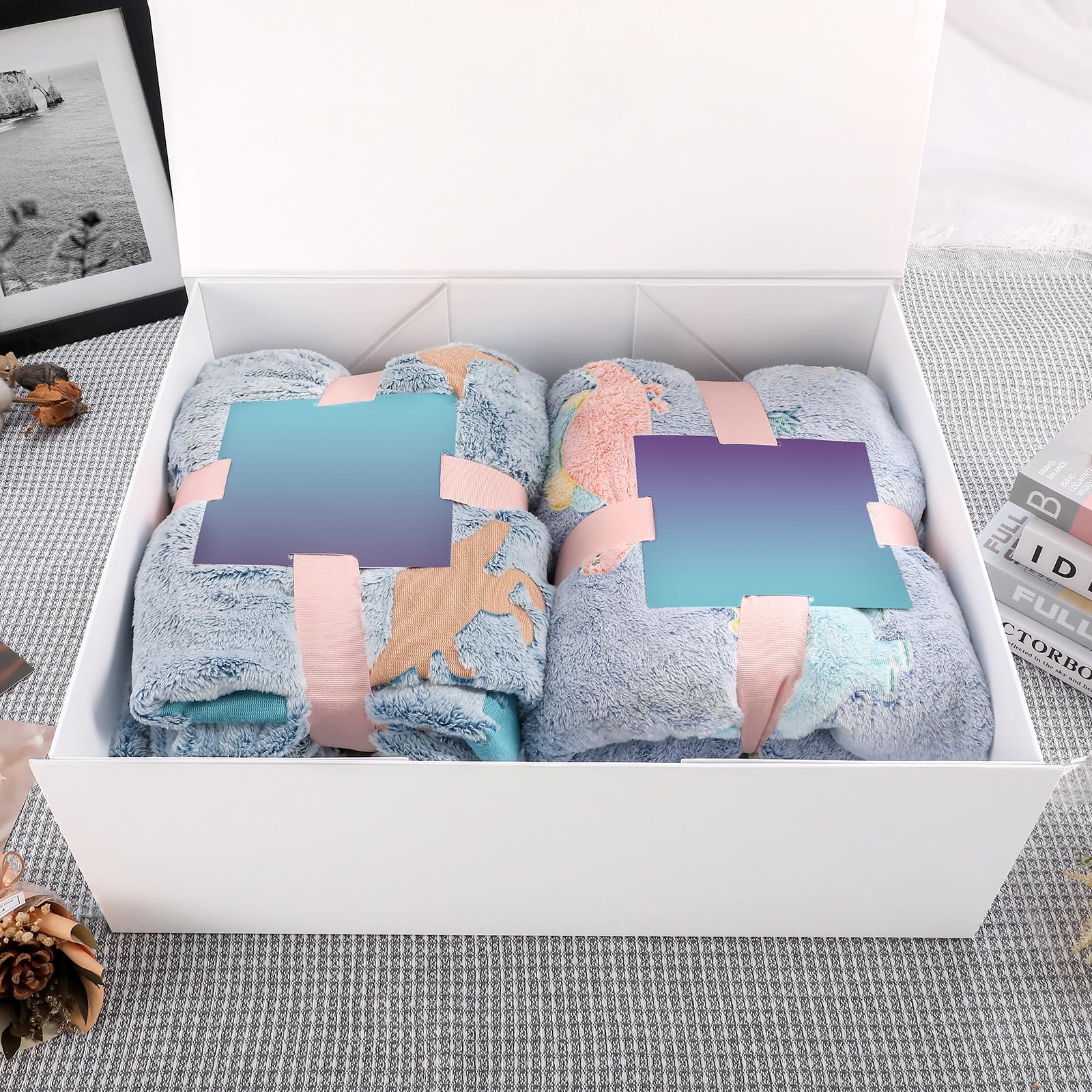 JINGUAN Grandi scatole regalo bianche con chiusura magnetica con coperchi per regali | Scatola regalo extra large con coperchio, scatola regalo gigante per vestiti e regali grandi, 50 x 40 x 17 cm