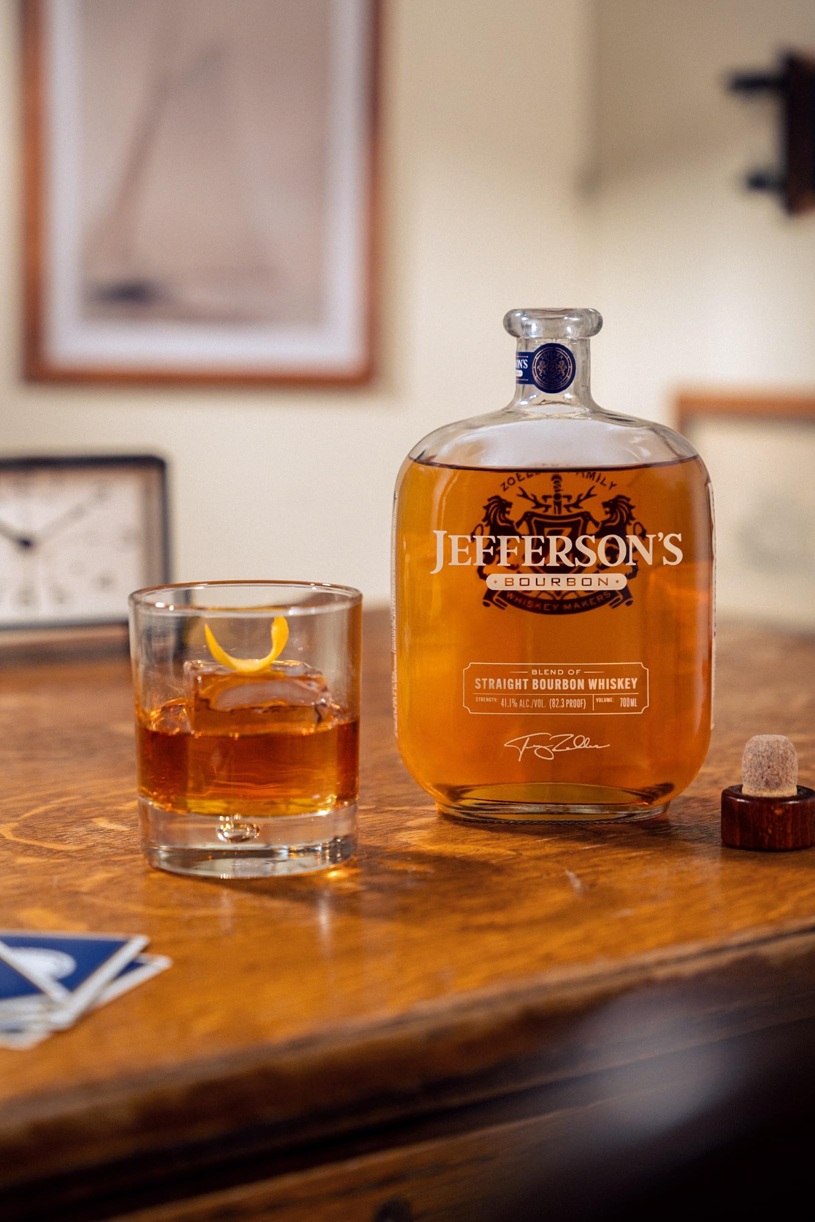 Jefferson's Straight Bourbon Whiskey, Vanille, Pfirsich, Toffee Aroma und eine feine Honig-Nuance, Pur oder in Cocktails genießbar, Vol. 41,15%, 0,7 l