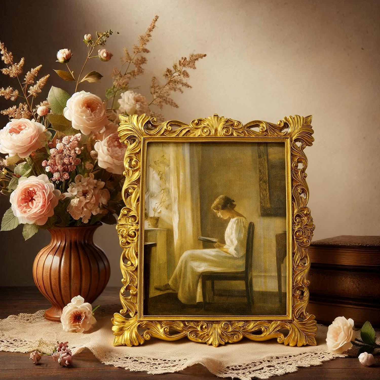 Novabright 2 Pcs 8x10 Inch Vintage Picure Frames Elegant Antique Gold Photo Frames with Glass Front Antique Ornate Picture Photo Display for Tabletop Wall Mount Ornate Retro Home Decor