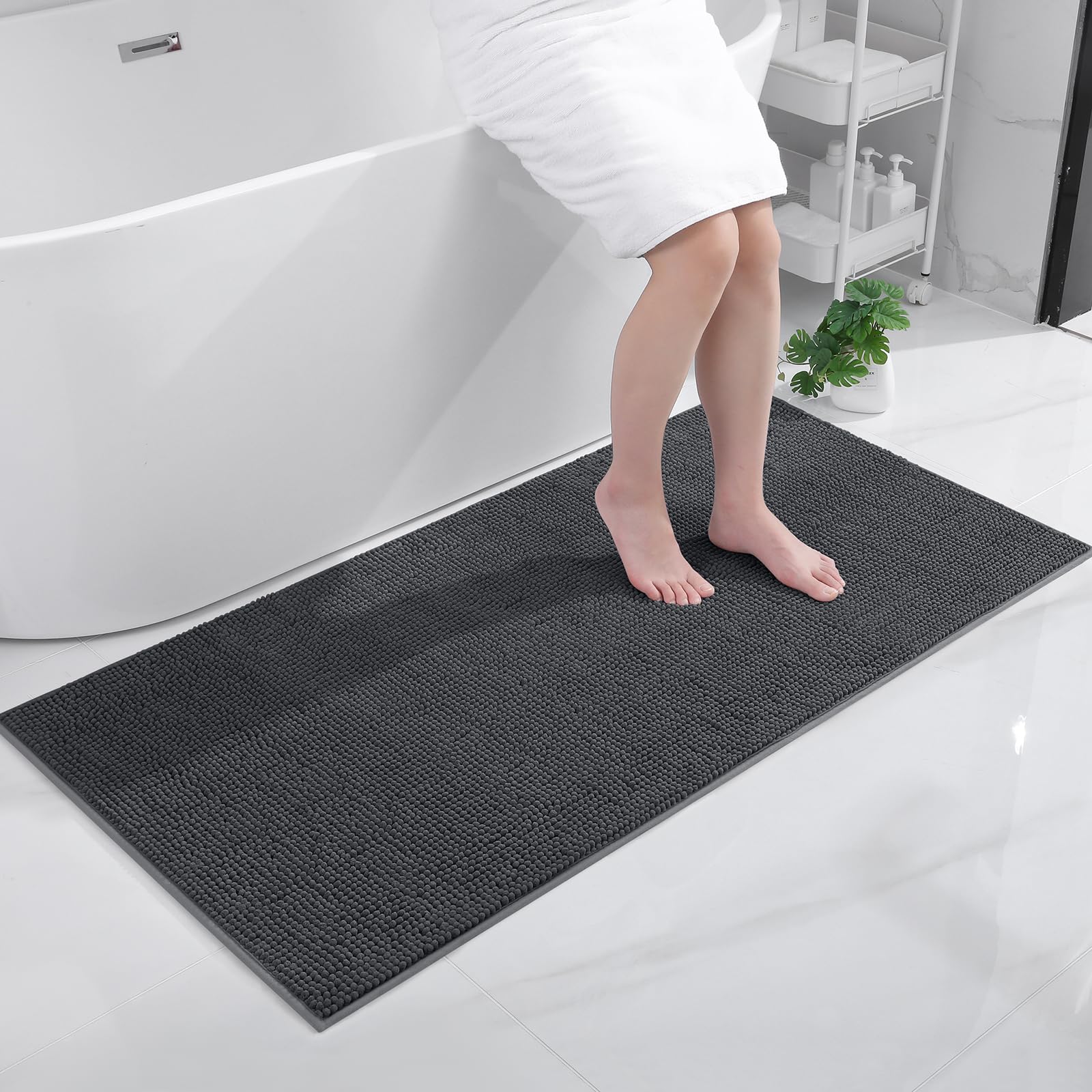 OLANLY Chenille Badematte rutschfest Badezimmerteppich Weich Badteppich Saugfähige Badvorleger Waschbar Großes Duschvorleger für Badezimmer, 70 x 150 cm, Dunkelgrau