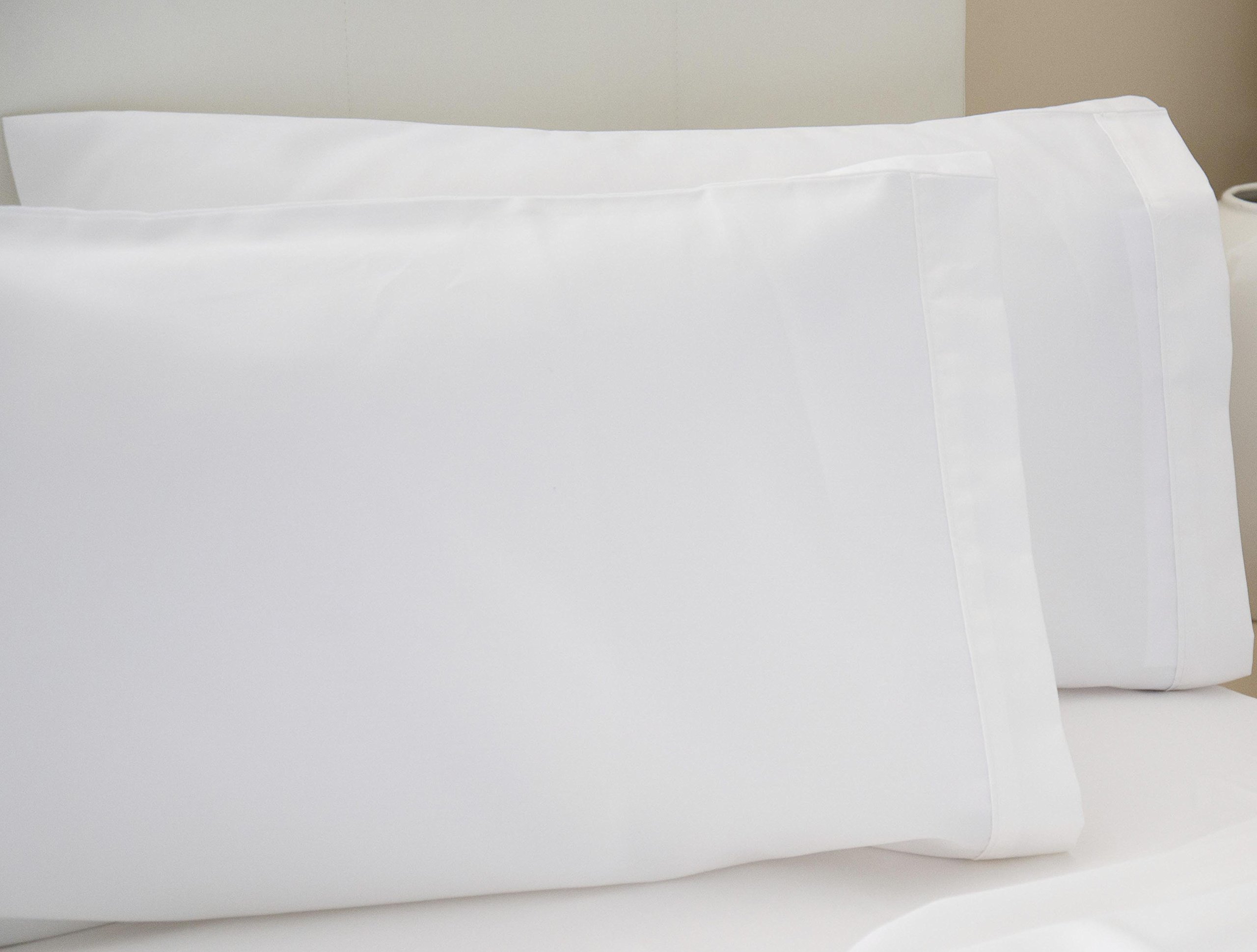 Belledorm Egyptian Cotton Housewife Pillowcases - 2 Pack - 200 Thread Count - 51cm x 76cm (White)