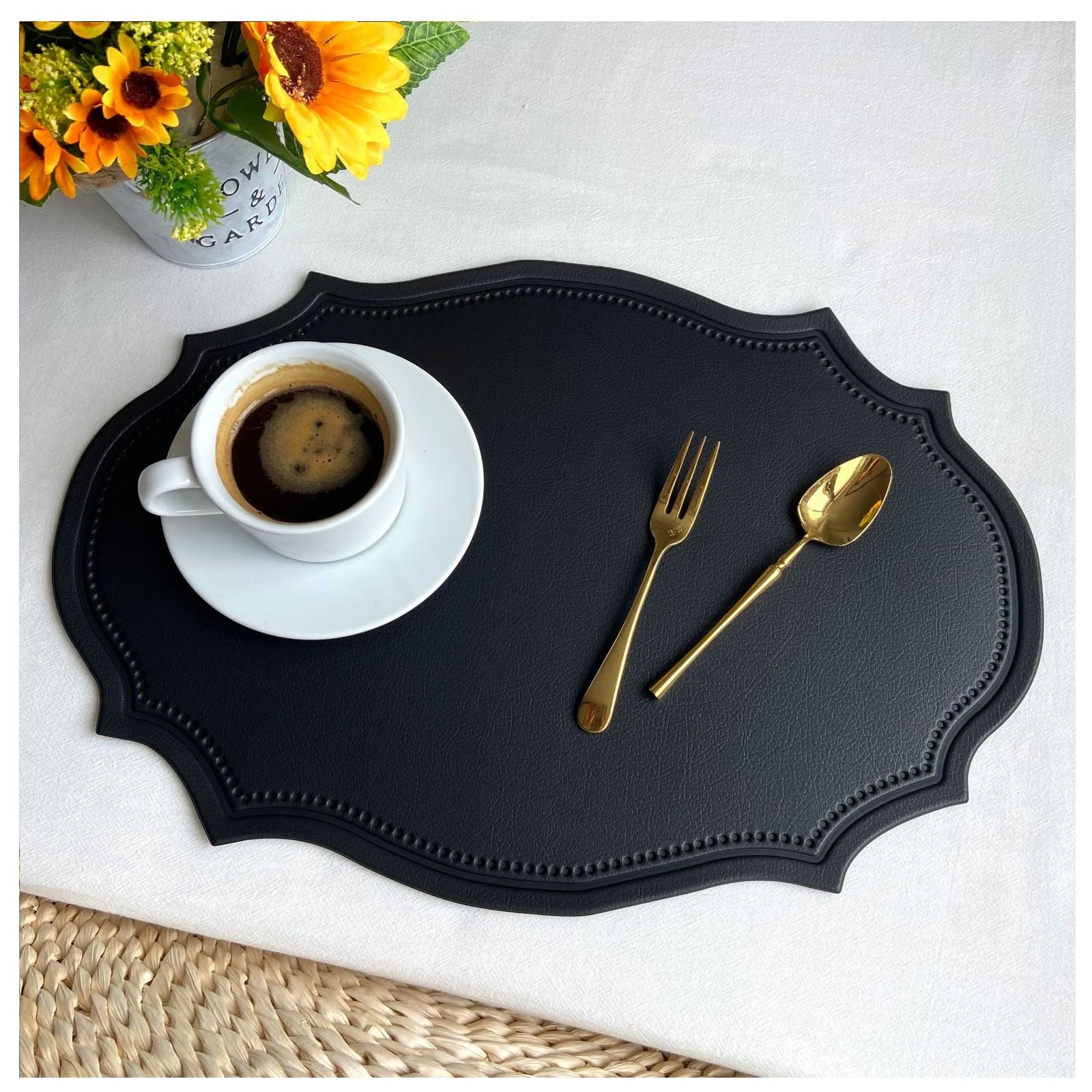 Lot de 6 sets de table en vinyle résistant à la chaleur pour table de salle à manger, parfaits pour les restaurants et la maison, 43 x 30 cm, faciles à nettoyer et élégants