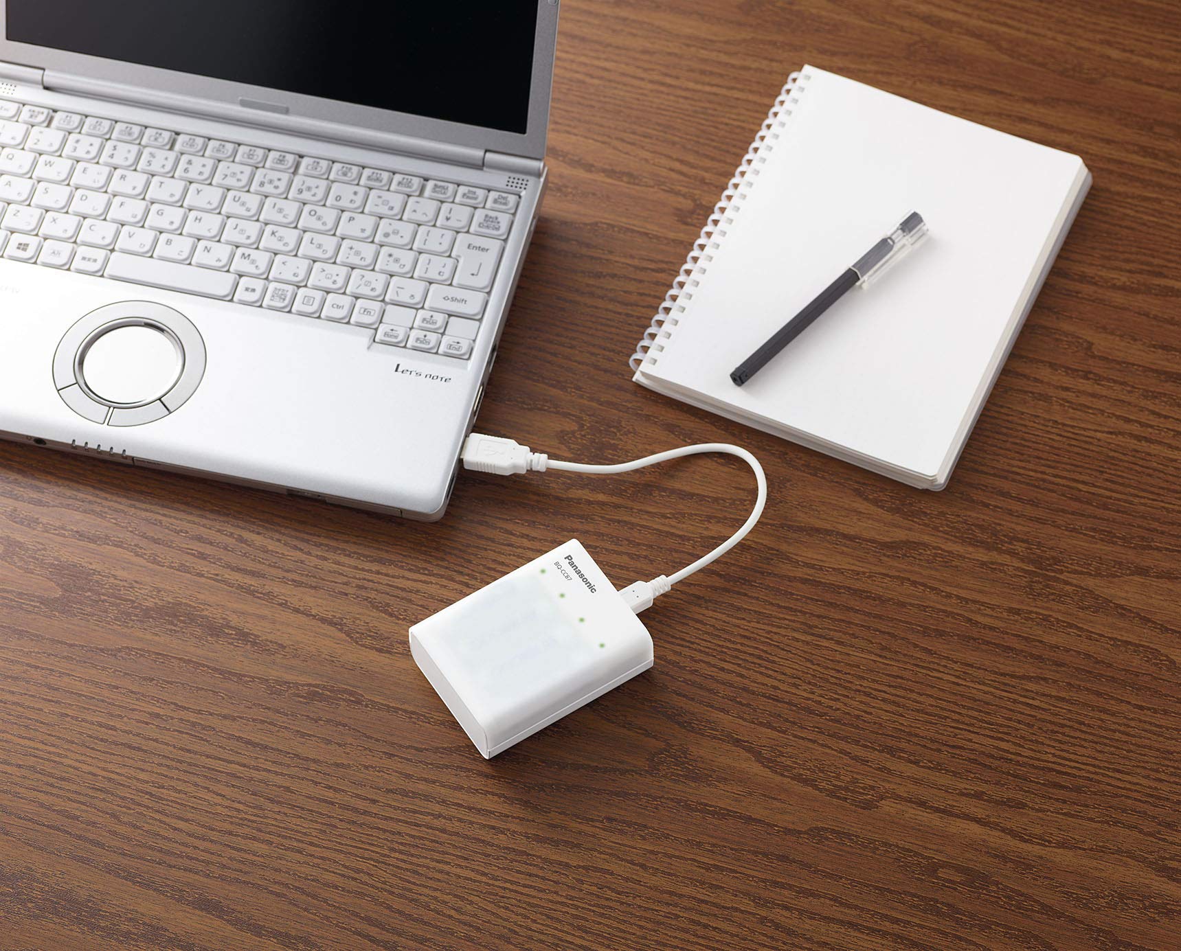 Panasonic eneloop - Cargador rápido USB Cargador rápido USB con 4 pilas eneloop AA.