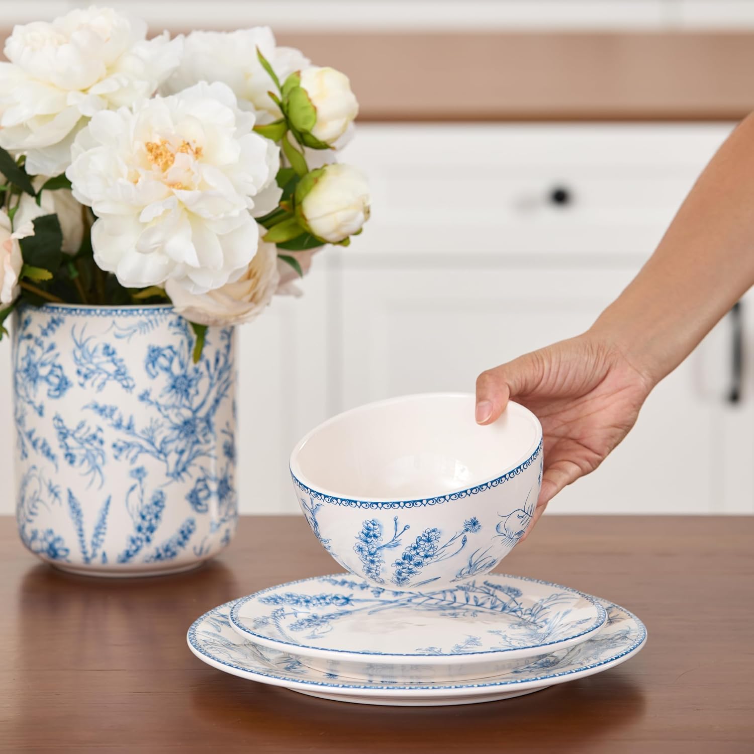 Bico Blue Garden Toile De Jouy Cereal Bowls Set of 4, 26 oz Deep Ceramic Soup Bowls for Cereal, Salad, Noodles, Kitchen, Microwave and Dishwasher Safe, Gift for Housewarming and Thanksgiving