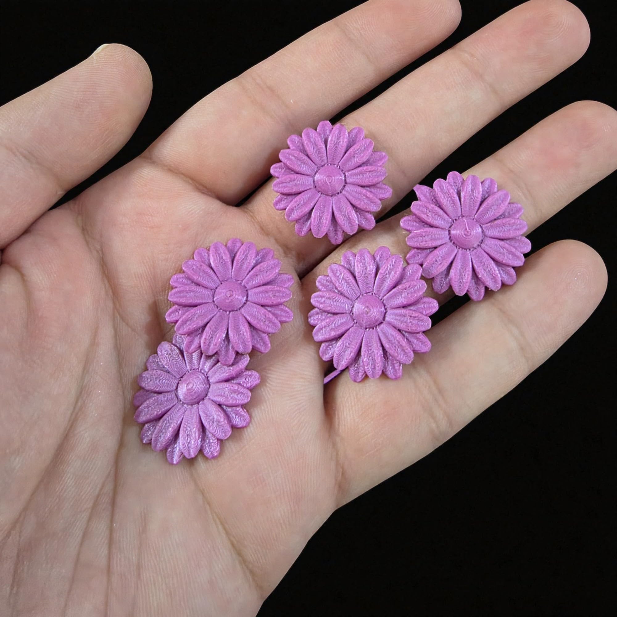 Sentosa Miniature Pink Daisy Flowers - Flat Back Resin Embellishments for Miniature Artists DIY Projects Resin Crafts Scrapbooking Card Making Decoden Supplies Pack of 10 (Gold) 1