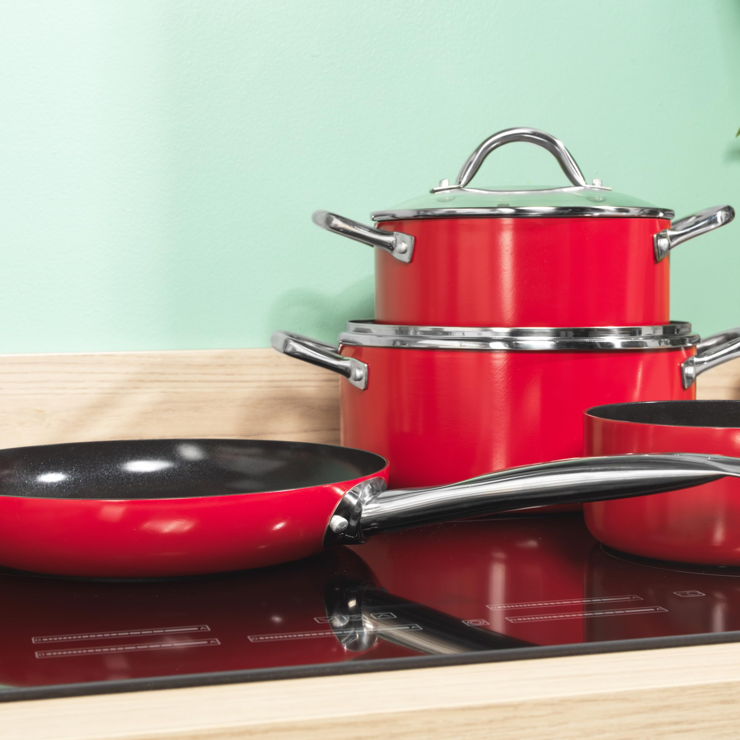 Russell Hobbs Riviera Kochgeschirr-Set, 4-teilig, Keramik-Antihaft | Pressaluminium, PFAS-freie Keramikbeschichtung, induktionsgeeignet, ofenfest bis 220 °C, 24 cm Pfanne, 16 cm Topf, 20/24