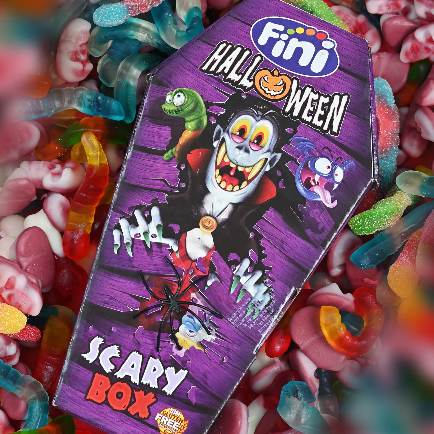 Fini Ataúd Scary Box | Surtido de Dulces con Gominolas, Piruletas, Geles y Caramelos Duros Rellenos de Chicles | Golosinas y Chuches para Halloween, Cumpleaños y Regalos - 92 gr