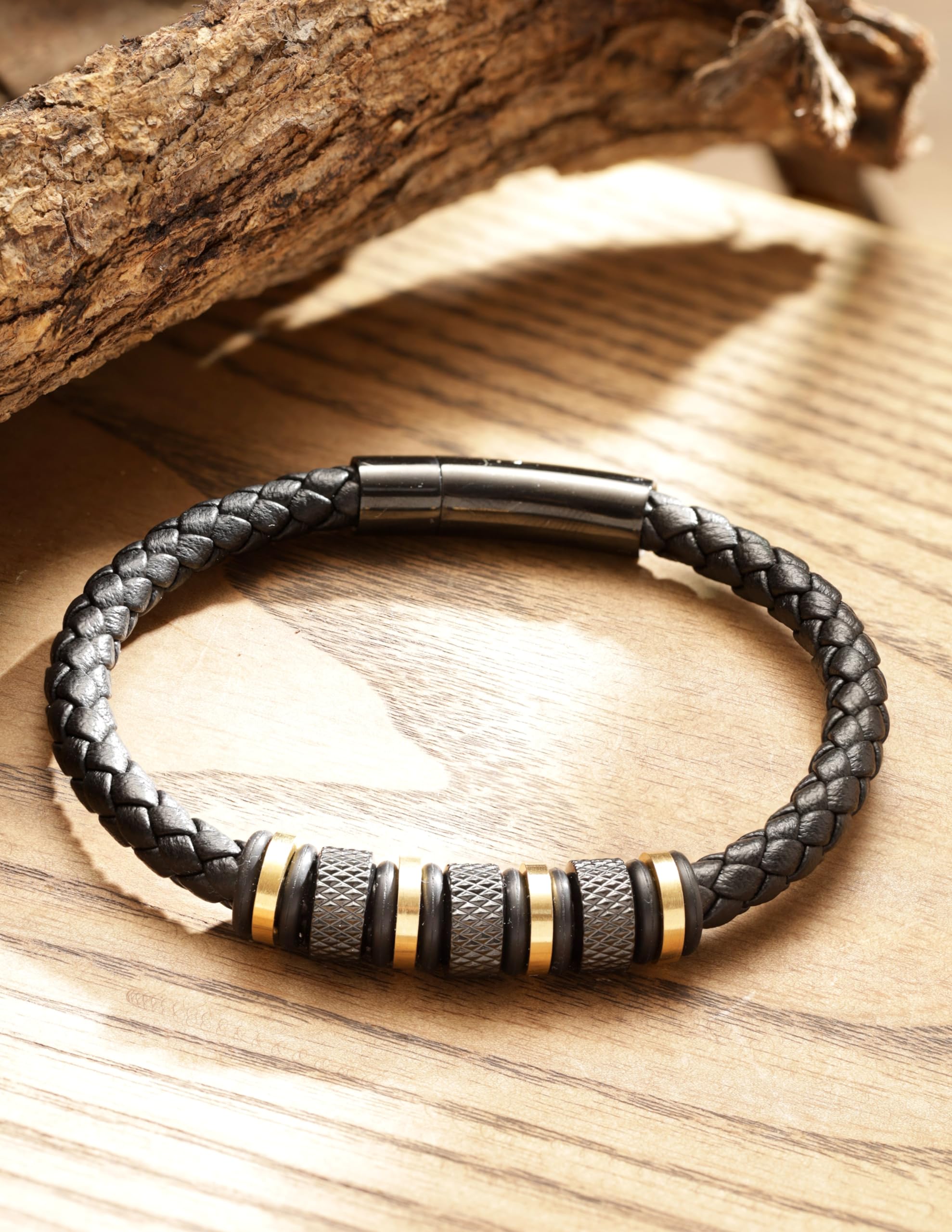 Pulsera de cuero trenzado para hombre de oro negro con dije de acero inoxidable | Regalo ideal para el día del padre para él.., Cuero, No es una piedra preciosa 2