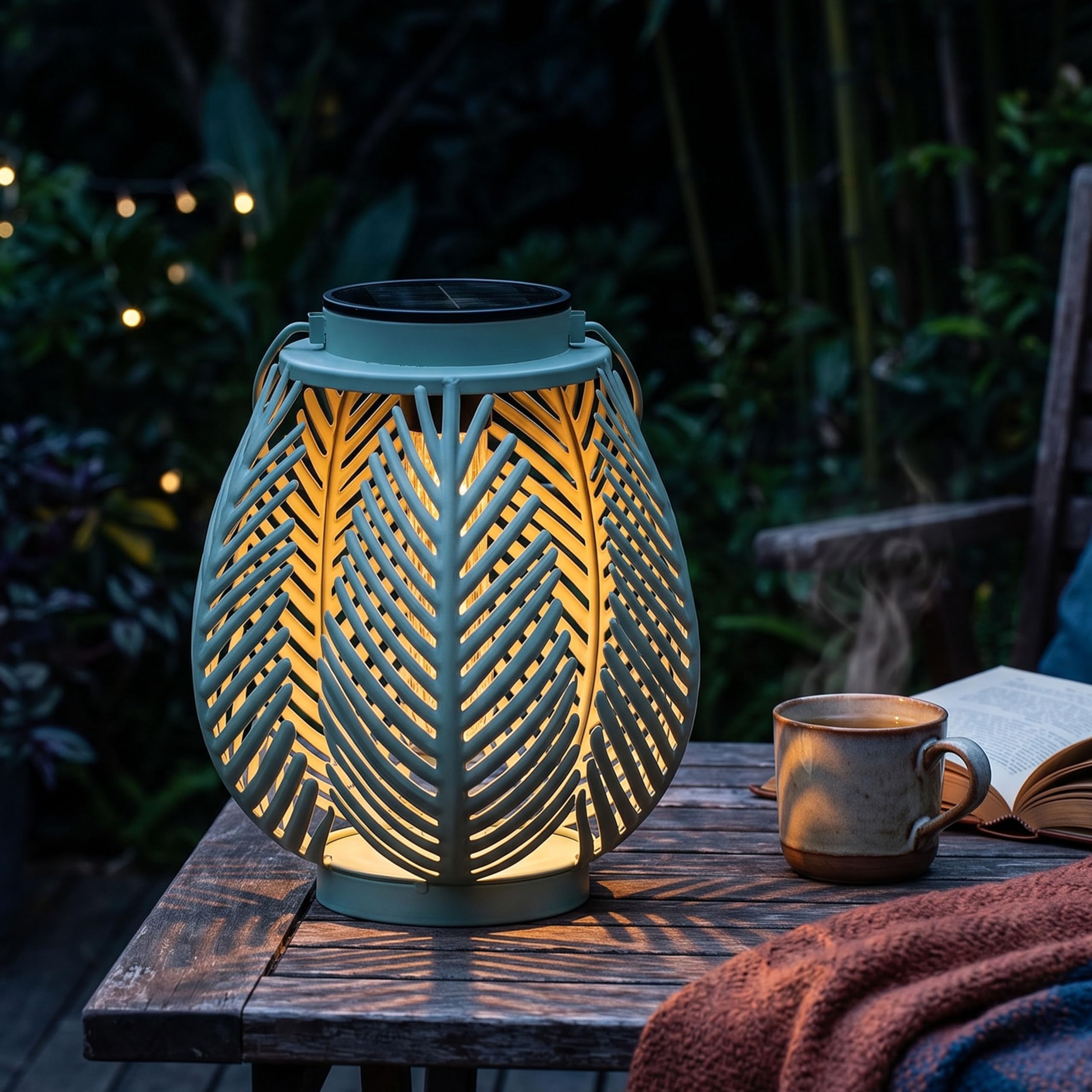 LED Solar Laterne Outdoor – Gartenleuchte mit COB LED Dämmerungssensor Metallgehäuse warmweiß Boho Gartenlampe (Farn-Blätter)