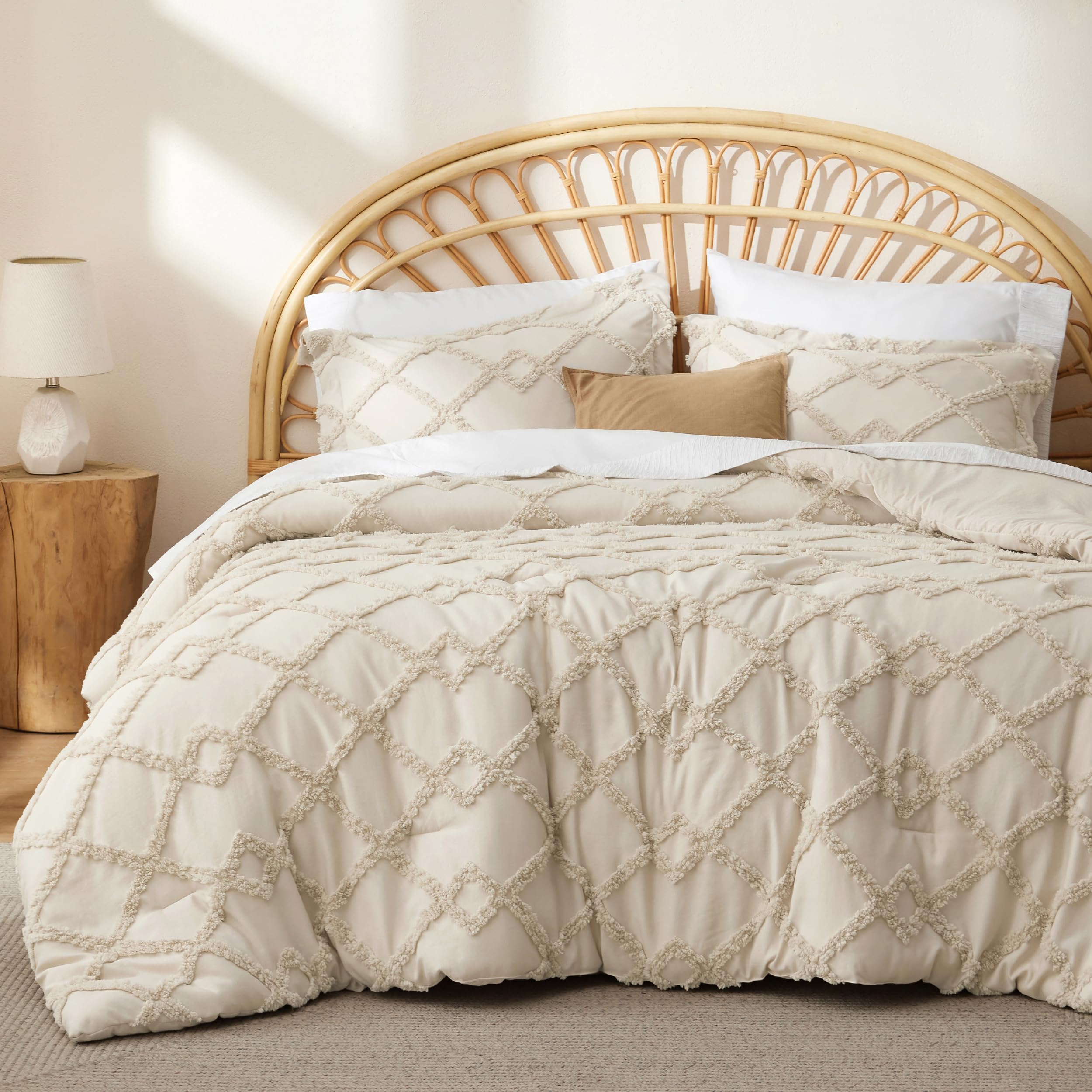 Bedsure Boho Comforter Set Queen - Beige Tufted Queen Size Comforter, 3 Pieces Farmhouse Shabby Chic Embroidery Bed Set, Soft Fluffy Geometric Pattern Bedding for All Seasons