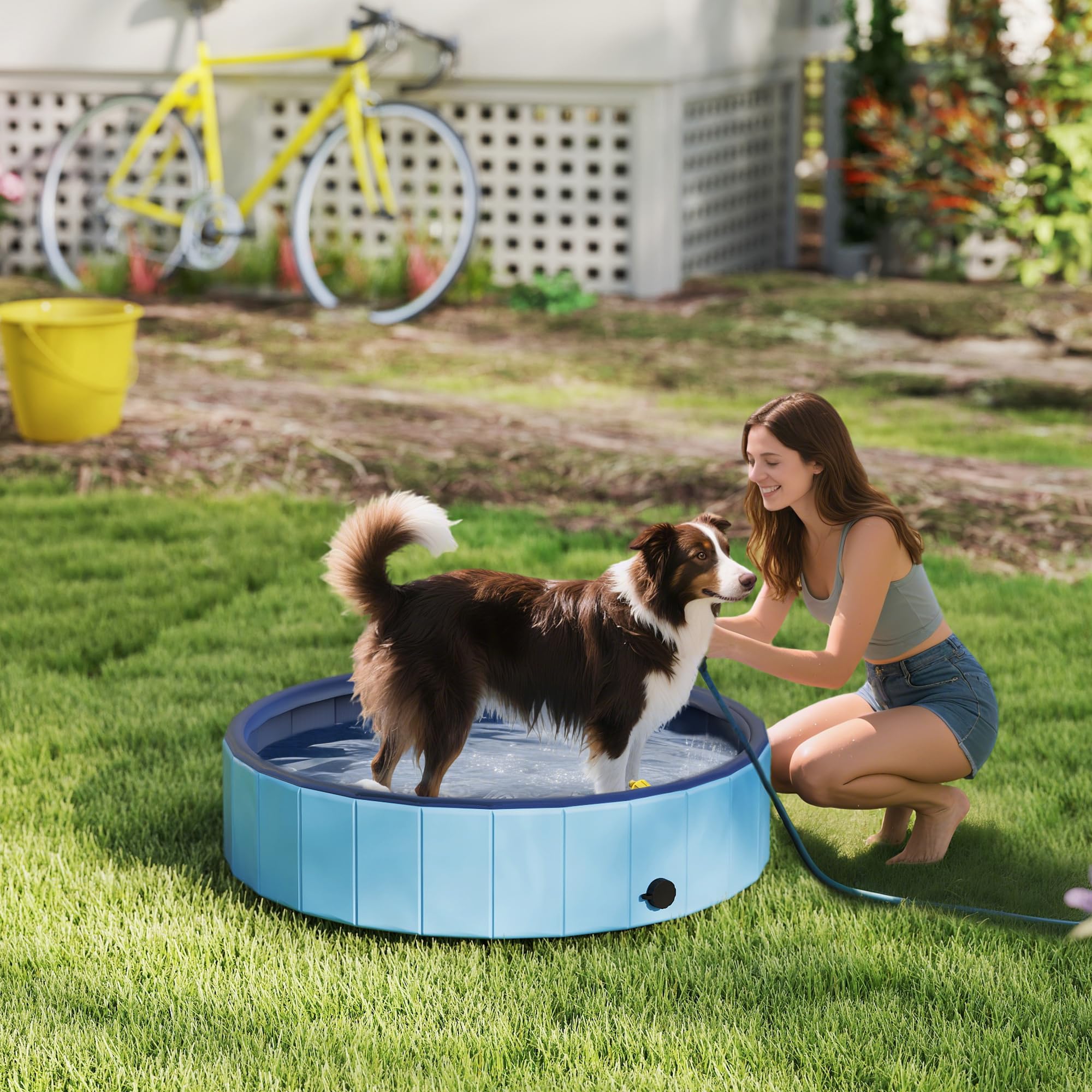 PawHut Piscina para Perros Plegable con Aspersor Bañera Portátil para Perros Medianos y Pequeños de plástico Antideslizante y Resistente al Desgaste para Interiores y Exteriores Ø100x30 cm Azul Claro