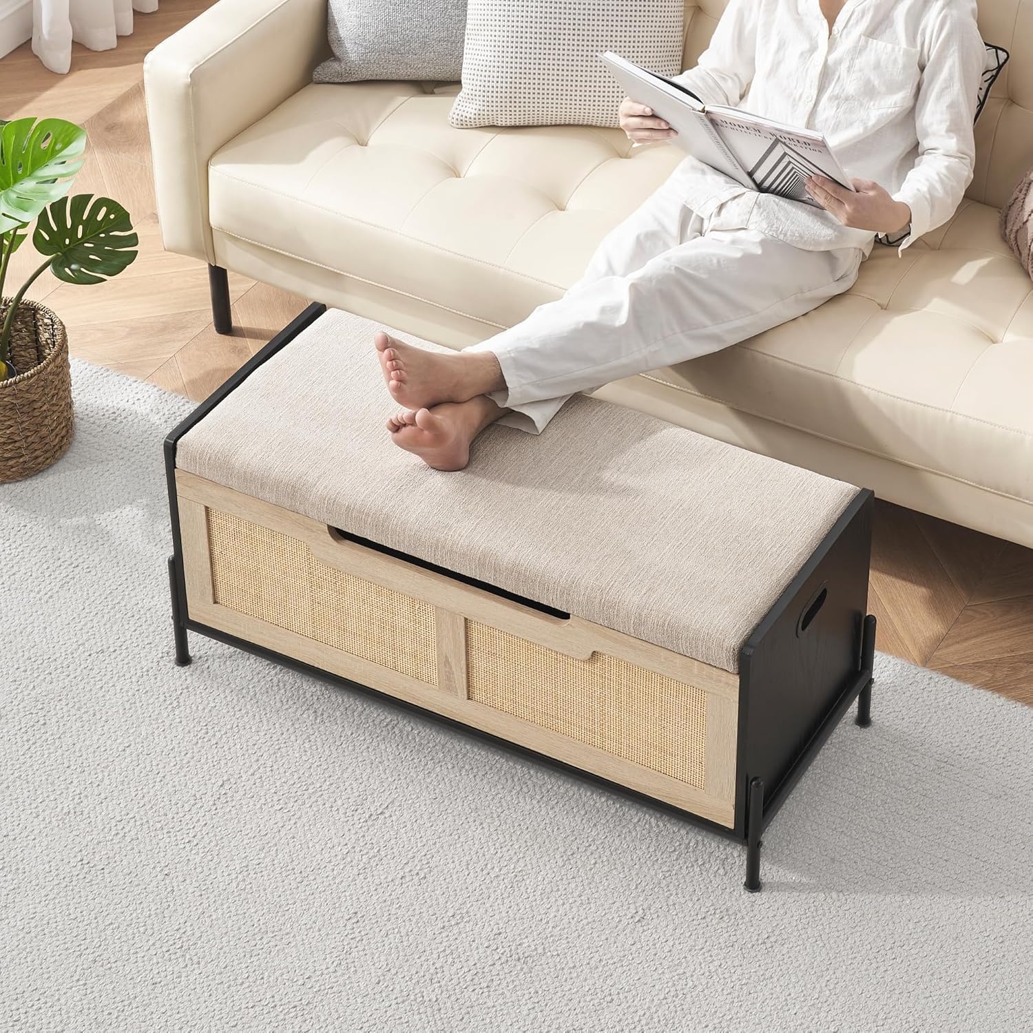 Garvee Schuhbank Rattan Sitzbank mit Kissen Sitztruhe mit Stauraum Aufbewahrungsschrank Aufbewahrungstruhe für Flur Schlafzimmer Wohnzimmer 100 * 40 * 46 cm Schwarz