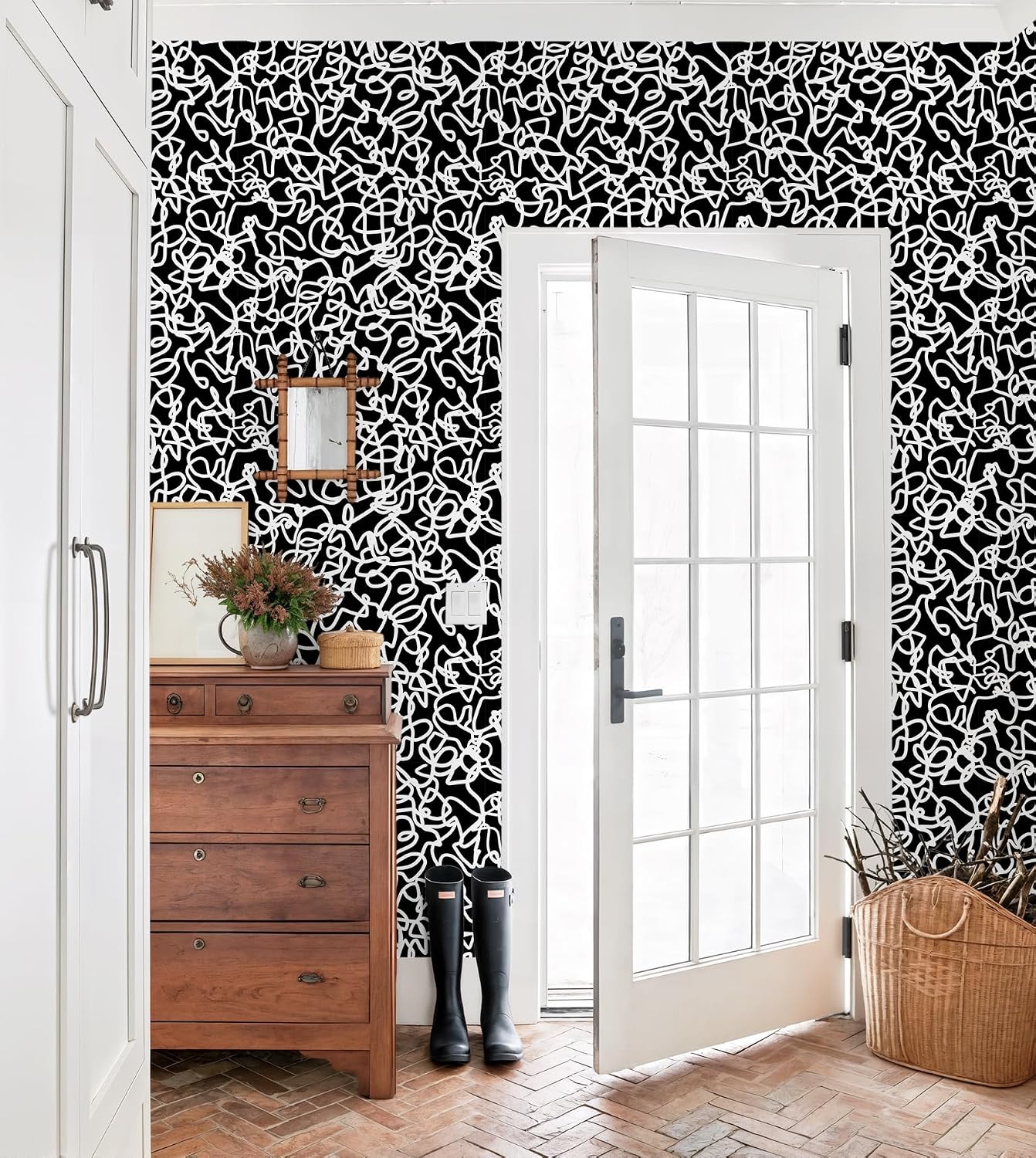 Ismoon 17.3"x118" Peel and Stick Wallpaper Black and White Contact Paper Black Modern Striped Removable Self-Adhesive Wall Paper Renter Friendly Wallpaper for Bathroom Bedroom Cabinets Decor Vinyl
