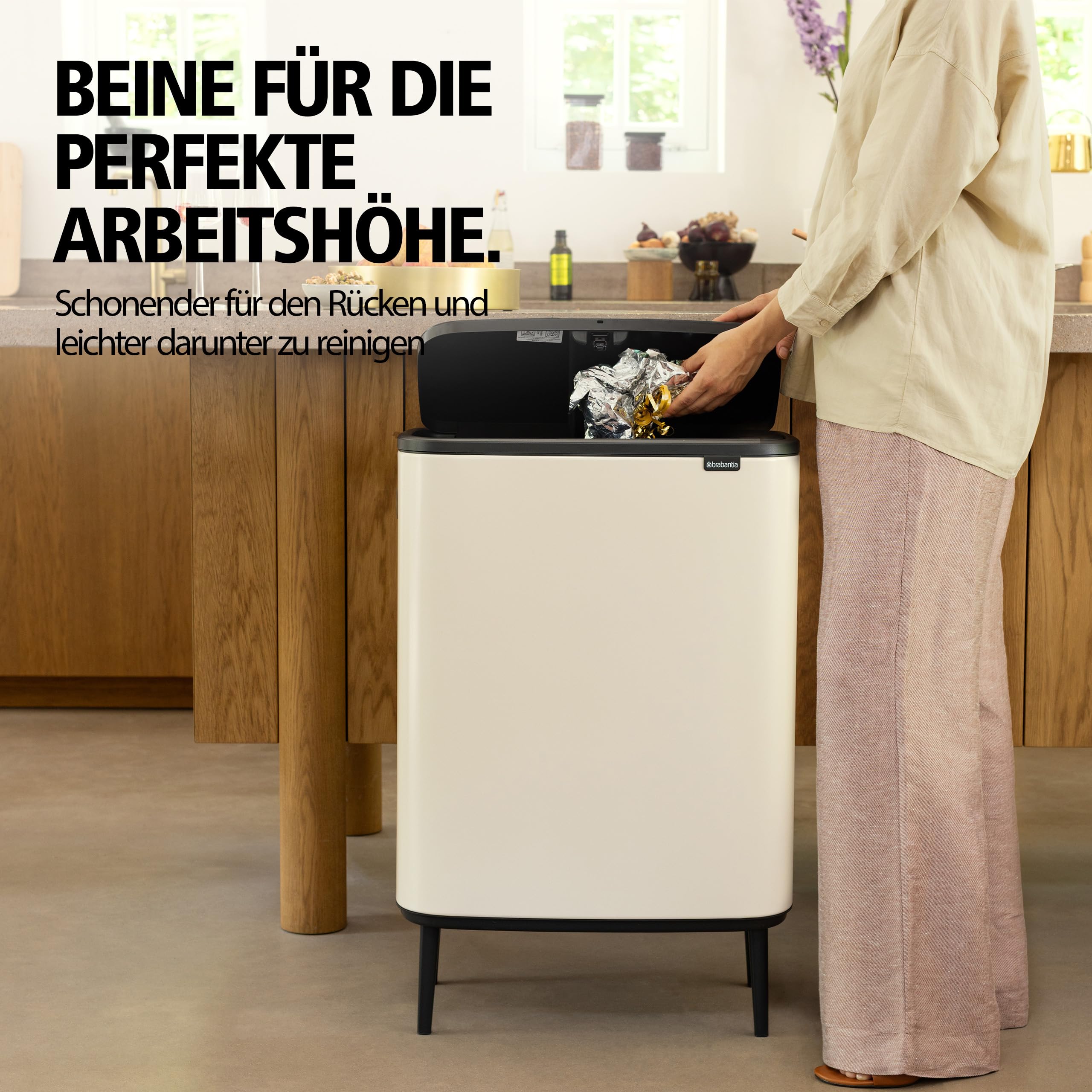 Brabantia Bo Touch Bin Hi Küchenmülleimer 2 x 30 l - Abfalleimer mit Soft-Touch-Öffnungssystem | Platzsparender Restmülleimer mit zwei Inneneimern für die Küche | Soft Beige