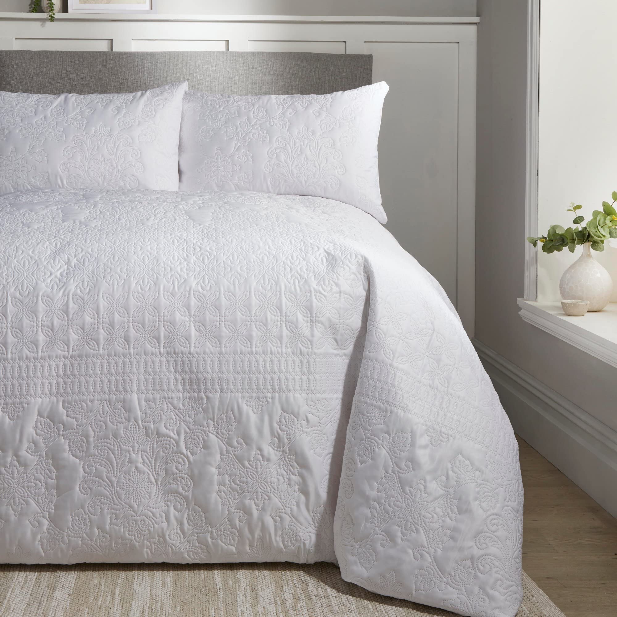 Serene Avery Stripe Soft Touch Microfibre Duvet Cover Set - White - Single