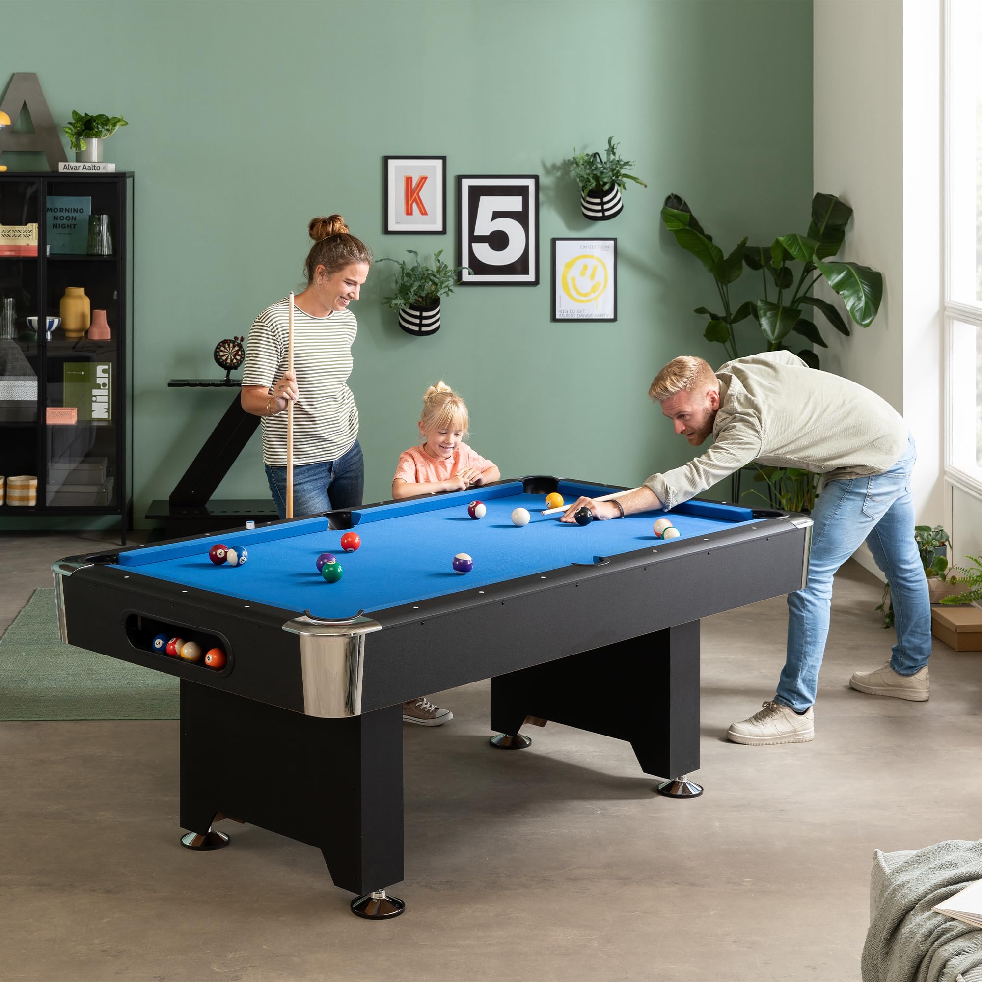 Billardtisch San Diego in Größe 6/7ft. hochwertiger Poolbillard, 20 mm Starke MDF Spielplatte, Naturbandengummi, Kammgartuch, Ballrücklauf, inkl. Spielzubehör