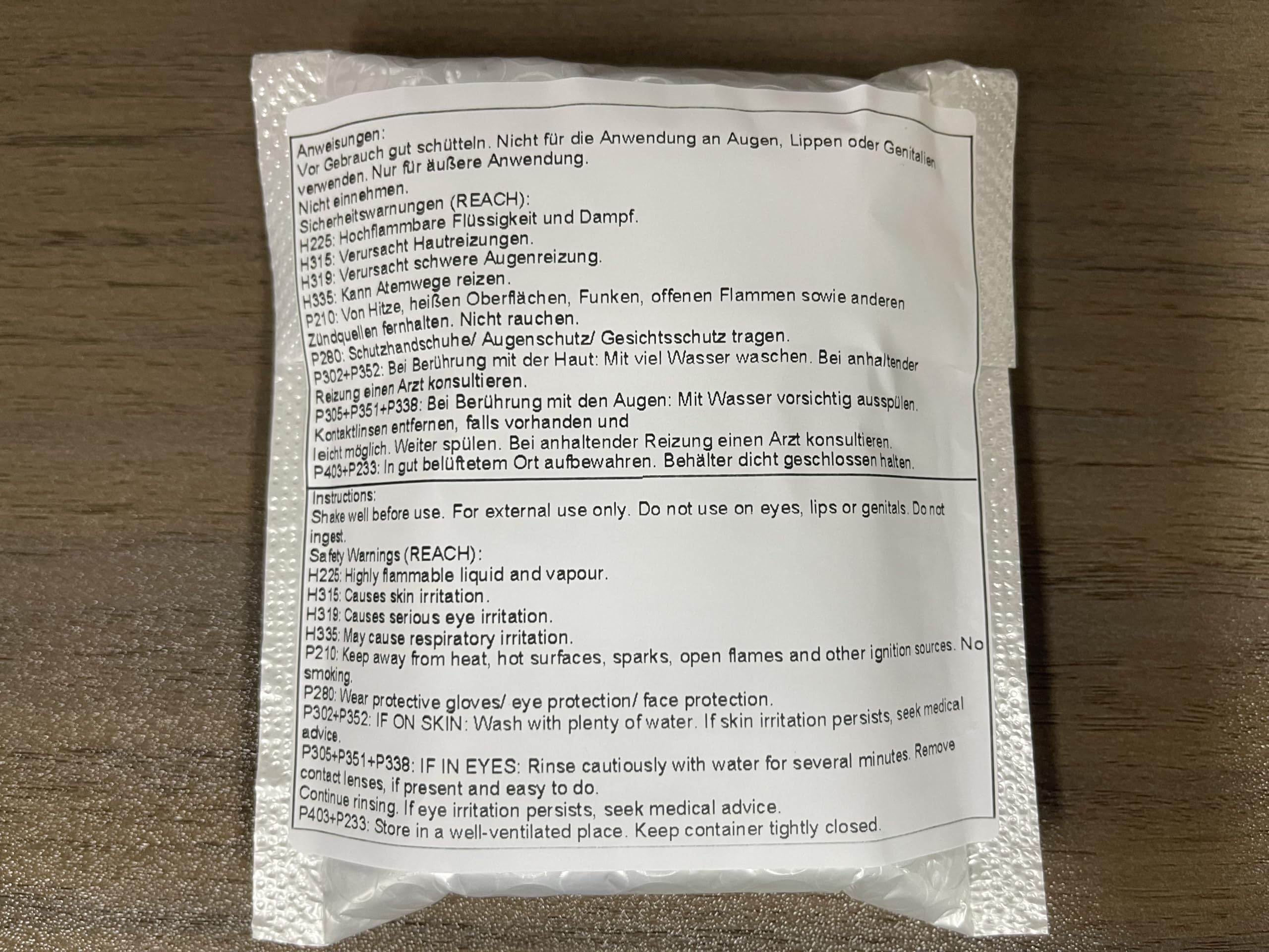 La crème de tatouage est la crème la plus élevée sur le marché, un tatouage confortable ou une expérience de maquillage permanente, un tatouage propre, etc. 10 g (4 bouteilles)