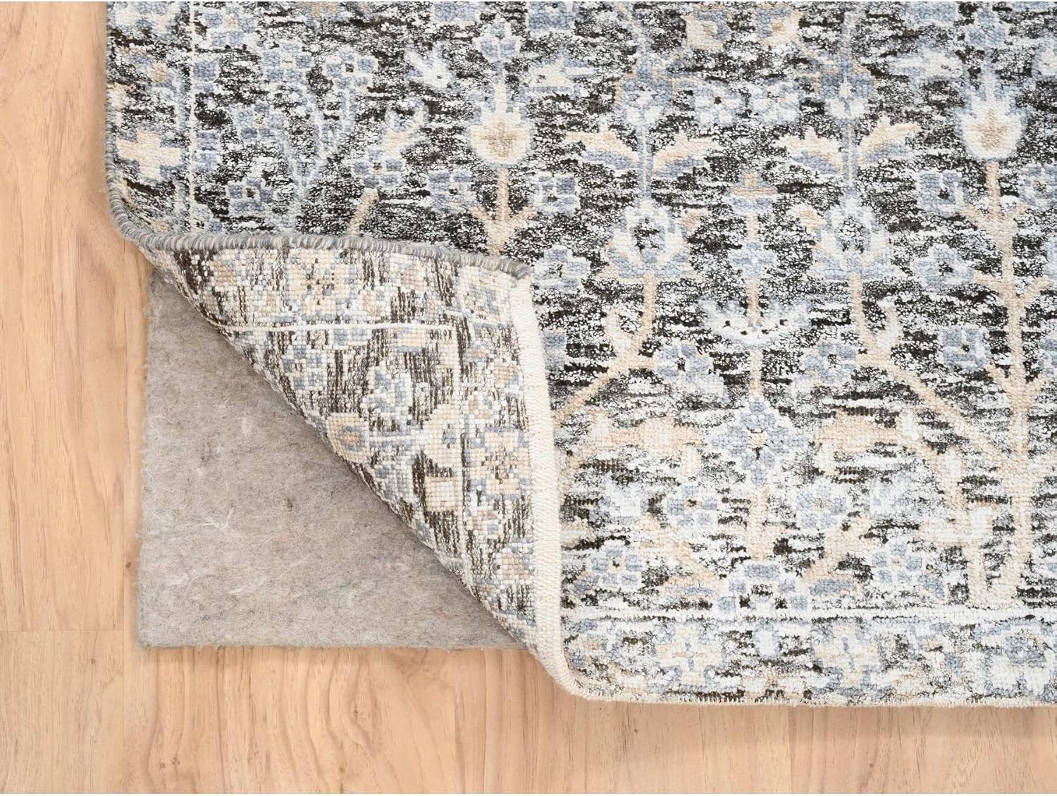 Silver, Willow and Cypress, Silk with Wool Hand Knotted Runner Oriental Rug (2'7"x8'3")