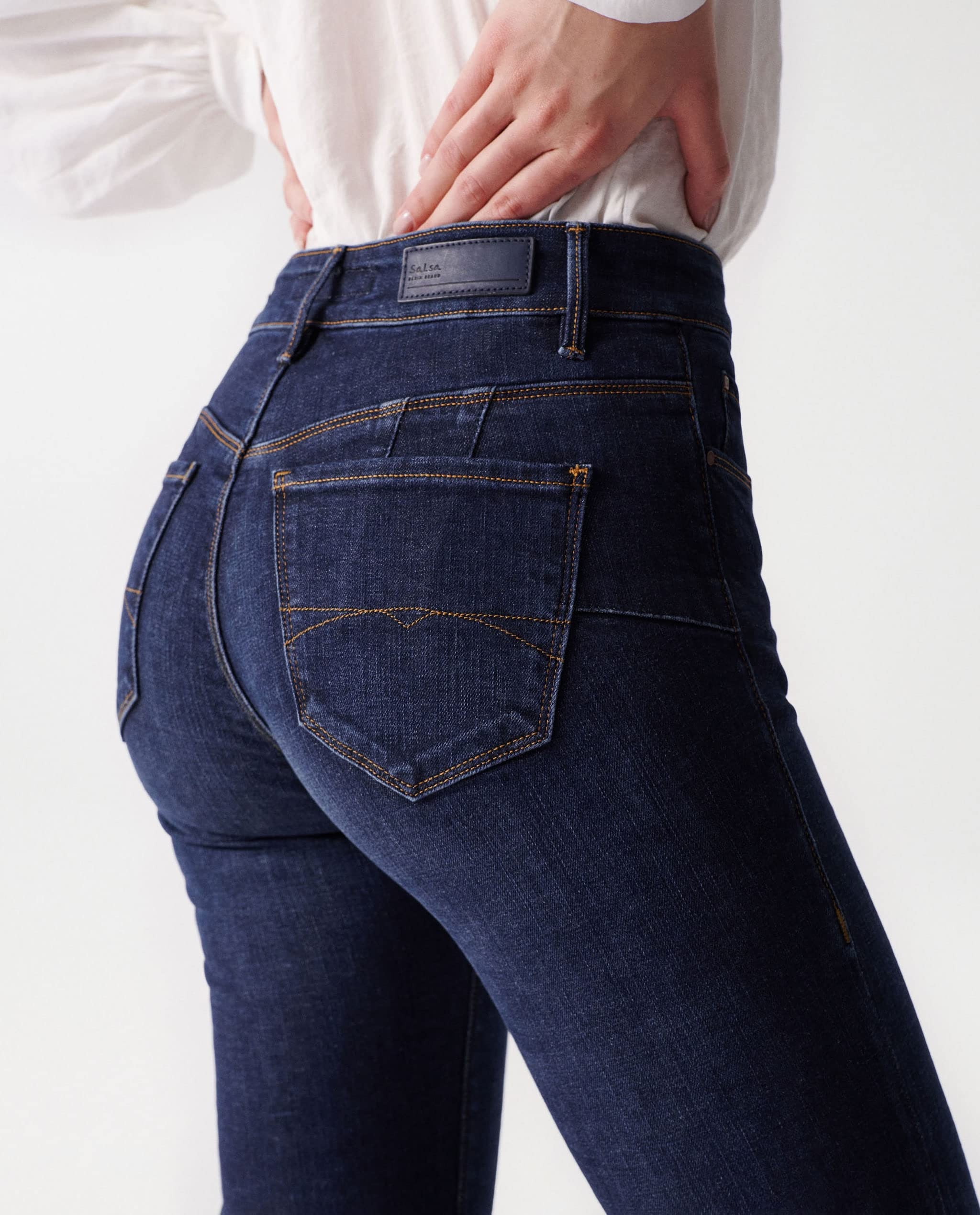 Salsa Vaqueros Destiny Push UP Flare con Lavado Oscuro