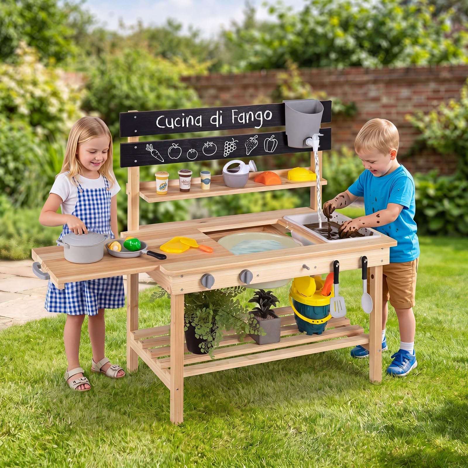 COSTWAY Cucina Giocattolo in Legno Massello per Bambini 3+ Anni, Cucinetta da Esterno per Giocare Sabbia, Acqua, Gioco Montessori con Piano Allungabile, Lavagna, Vari Utensili e Spazio di Stoccaggio