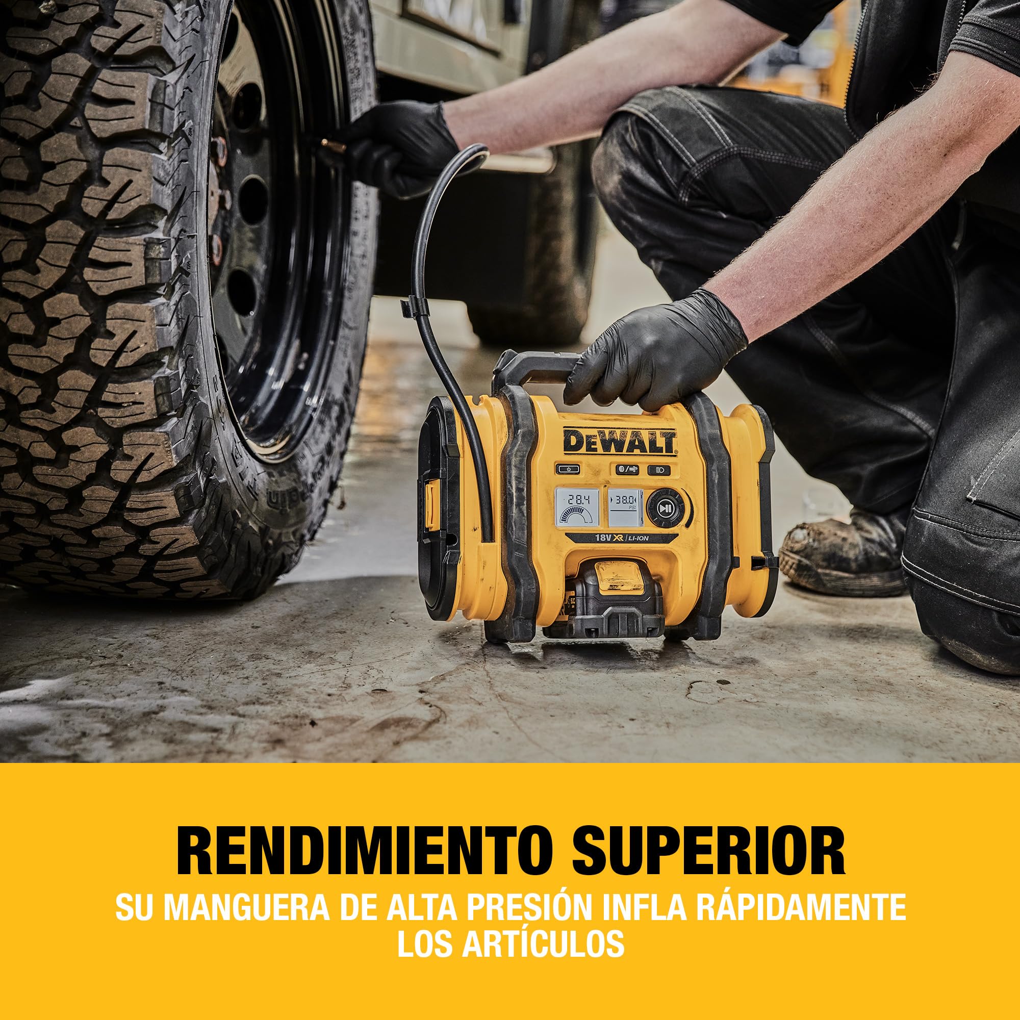 DEWALT Inflador XR 18V, con LED, 3 fuentes de alimentación, Cargador de coche 12V o red eléctrica, Presión máxima 11 Bar, Manómetro digital, Sin cargador/batería, DCC018N-XJ