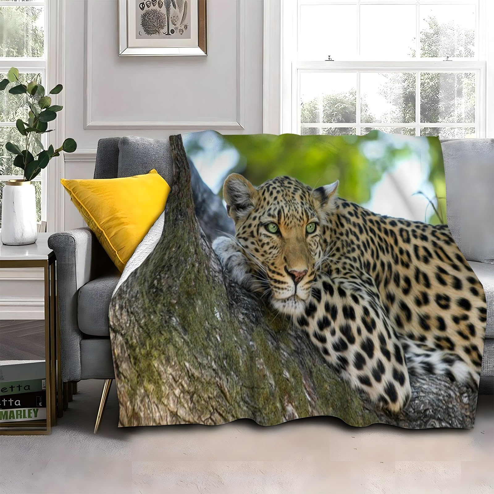 LLSZAHD Leopard Blanket Animals Lightweight Washable Breathable Throws Blankets 40"x50", Single Size Fluffy Blanket Suitable for Kids Adults - All Seasons (101x128cm)