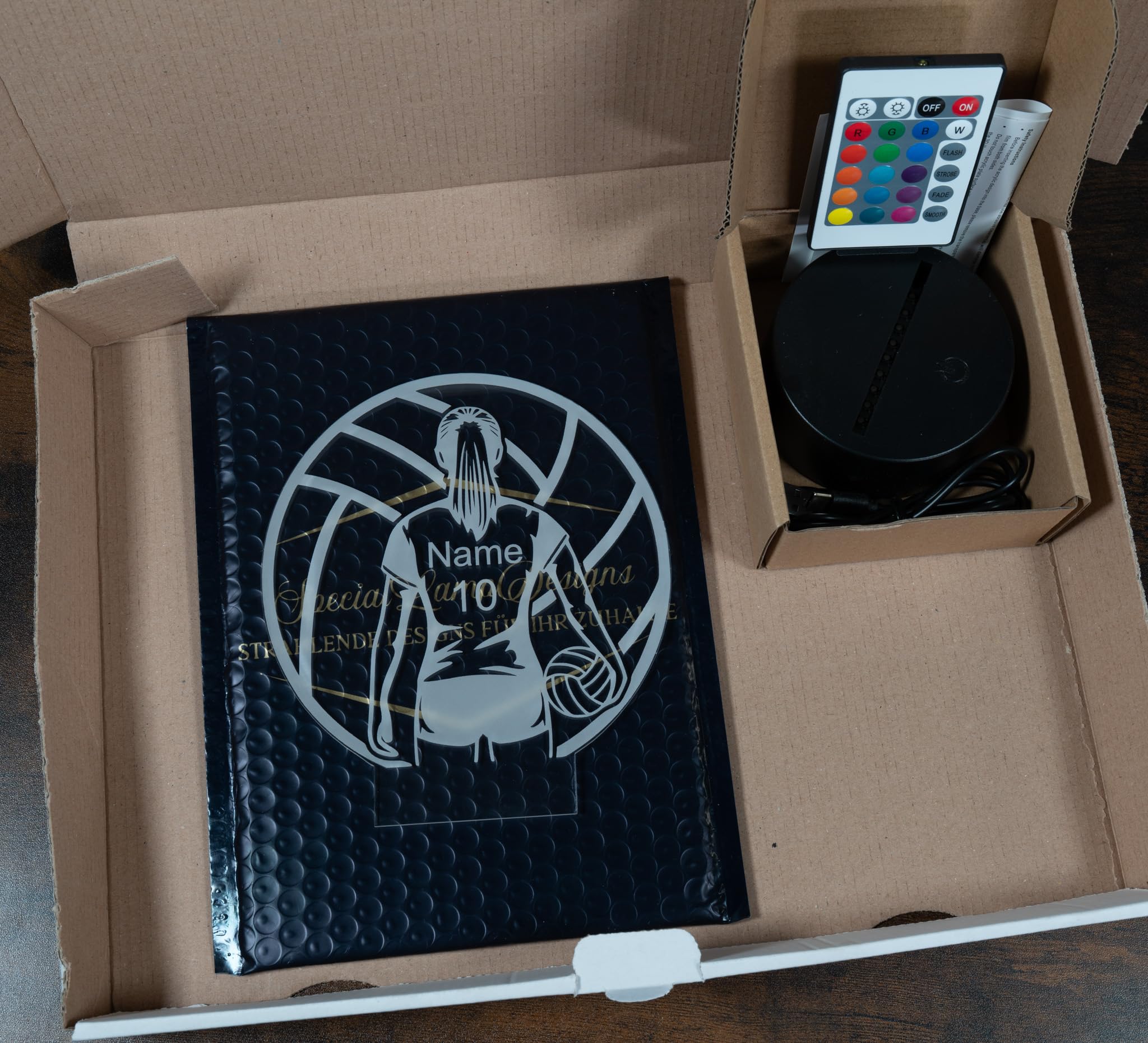 Volleyball Lampe personalisiert – LED Nachtlicht mit Name & Trikotnummer | Geschenk für Mädchen & Frauen | Volleyball Spielerin Deko Light für Kinderzimmer & Sportfans