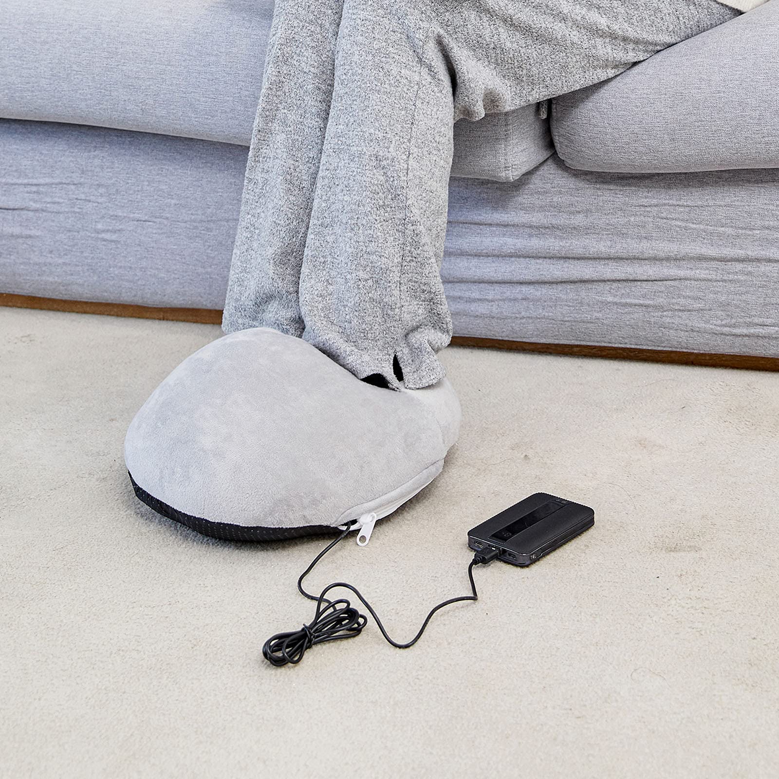Mężczyźni Kobiety Podgrzewany podgrzewacz do stóp, akumulator USB, pluszowa puszysta elektryczna poduszka grzewcza, zimowe kapcie grzewcze (szare)
