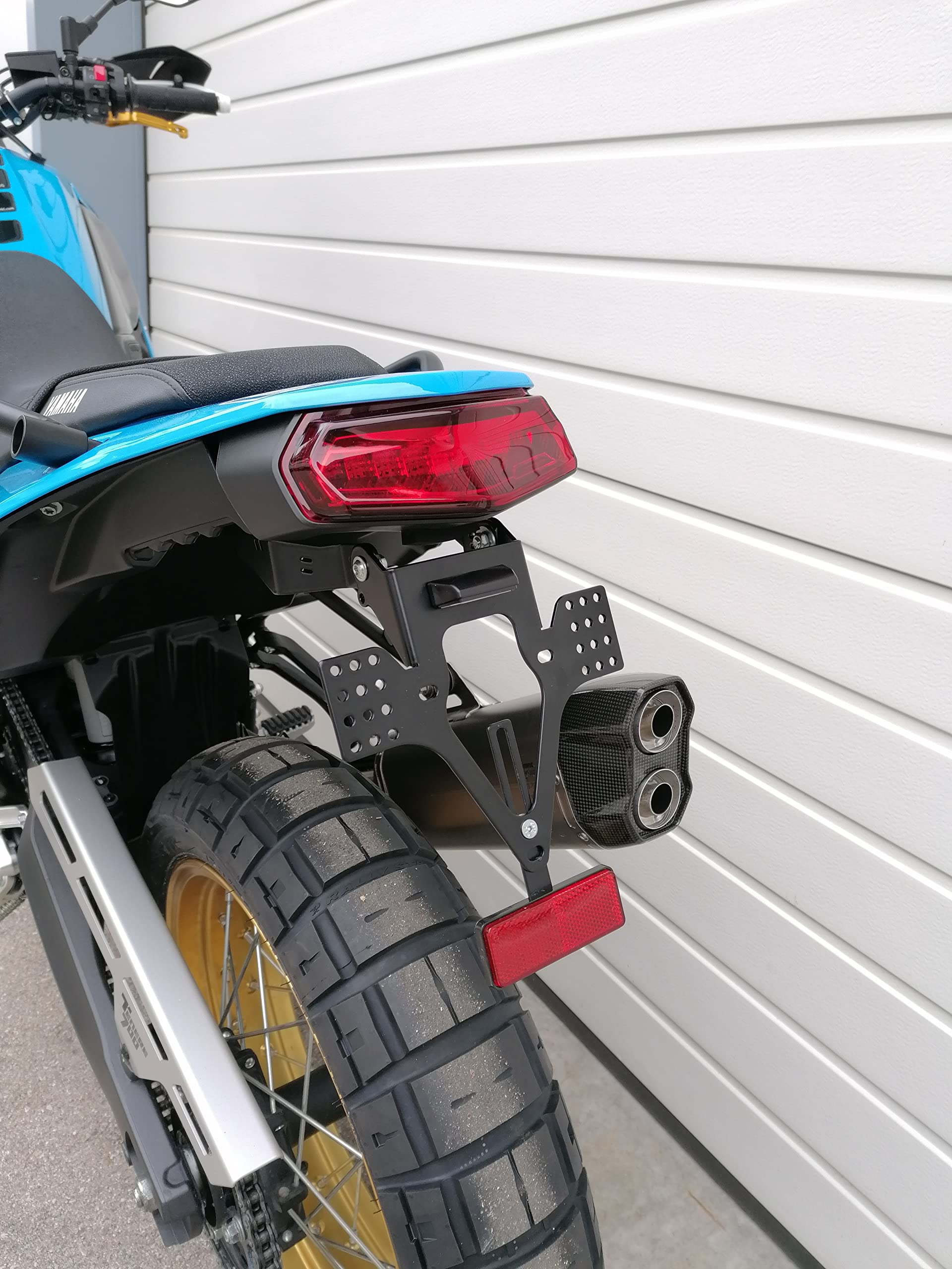 Fanale posteriore per moto in lega di alluminio nero, luce freno a LED