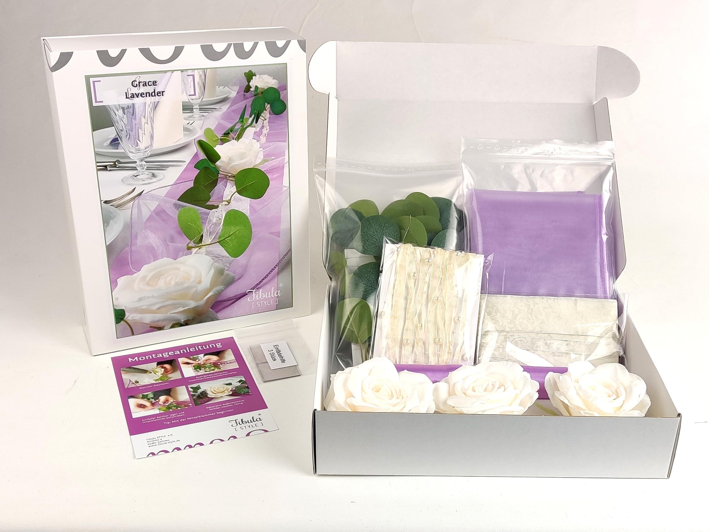 Tischdeko Set für 16-20 Personen. Elegante Deko in Flieder & Creme für Hochzeit, Jubiläum & Geburtstag mit Rosen und Eukalyptus. Komplett Set "Grace-Lavender" von Fibula
