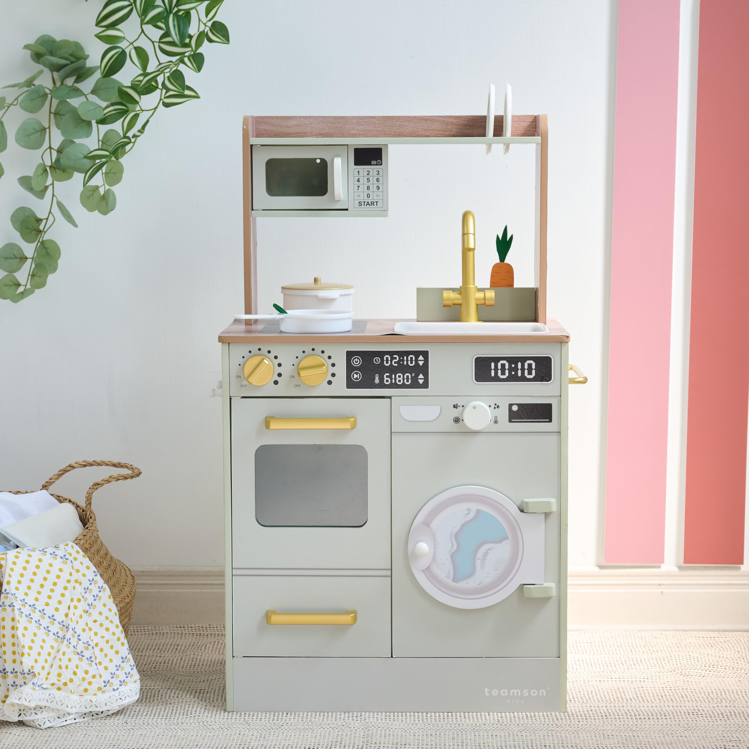 Teamson Kids Drewniana kuchnia do zabawy dla dzieci Little Chef z mini pralką ogrodową i akcesoriami, kompaktowa kuchnia do zabawy z miejscem do przechowywania, zielona