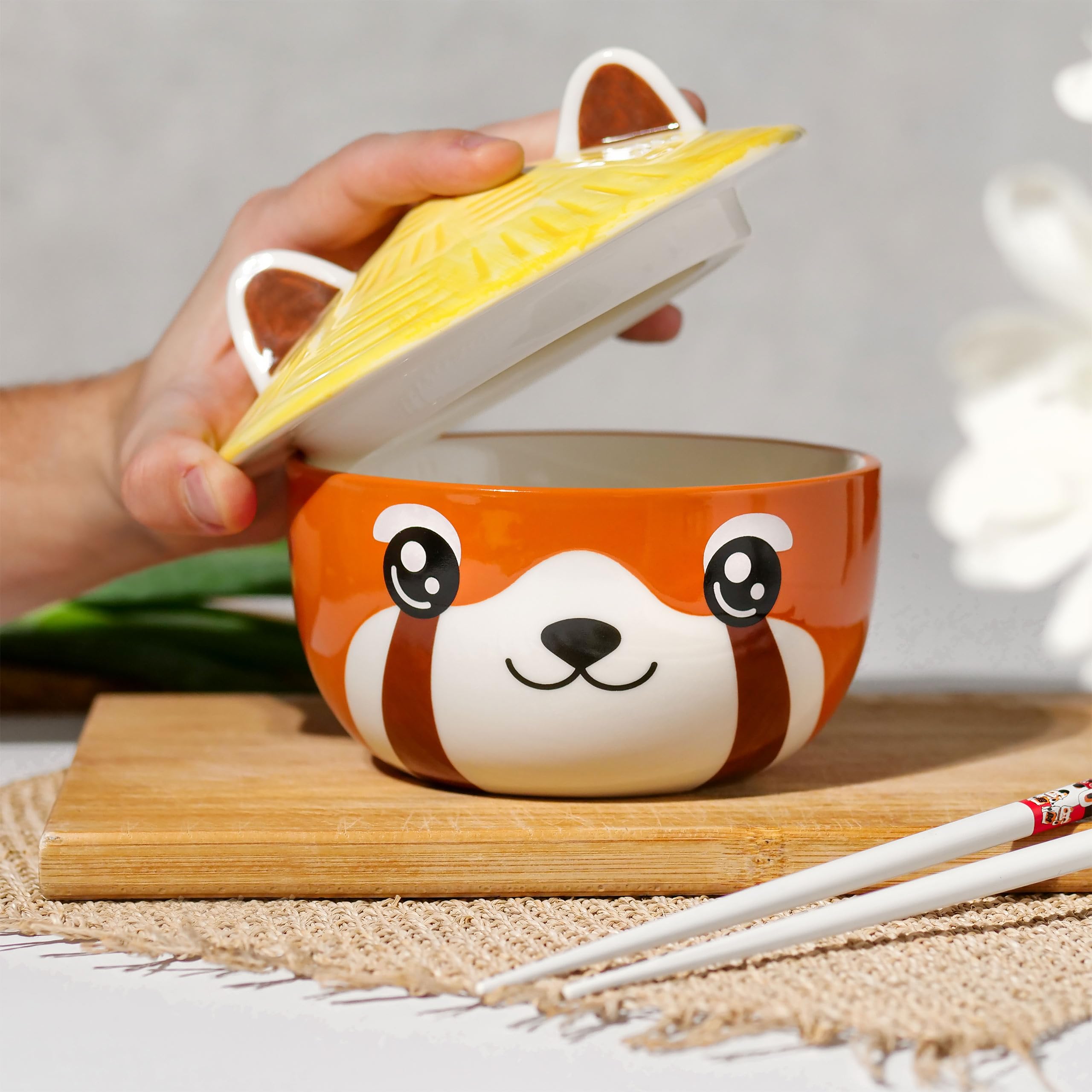 Elbenwald Panda Rojo Tazón Kawaii con Tapa para Fans del Anime Tazón para Ramen Tazón para Cereales con Estampado Integral 550 ml cerámica Naranja