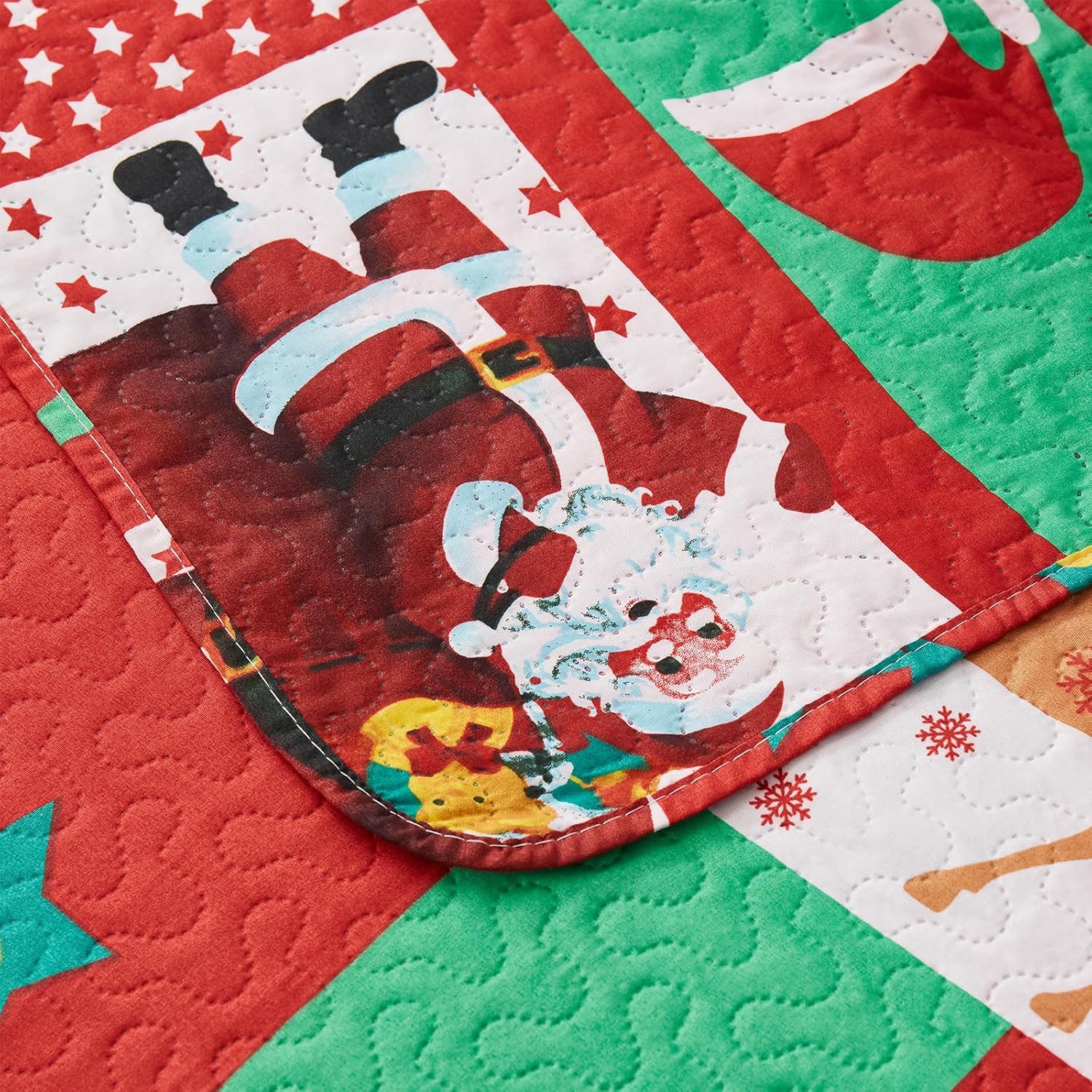 King Size Christmas Bedding Quilt Set, Bedspread Coverlet Print Santa Claus Reindeer, Lightweight Breathable Microfiber Bed Cover with 2 Pillow Shams (96"x108")