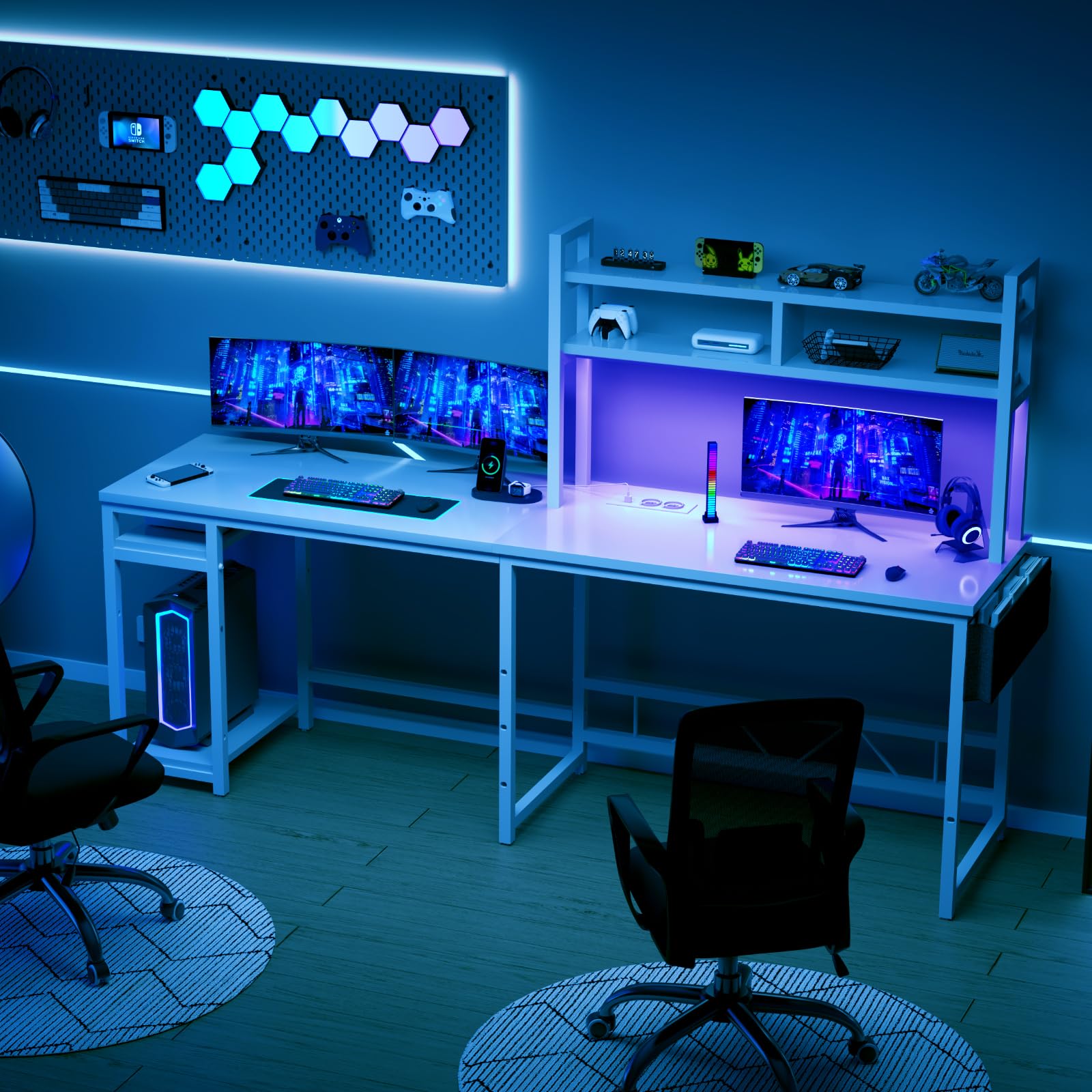 Devoko Bureau Gaming avec LED 155 x 100 cm, Bureau d'angle Gaming avec 2 Prises de Courant et 2 Ports USB, Bureau Informatique avec Etageres de Rangement, Structure en Acier, Blanc