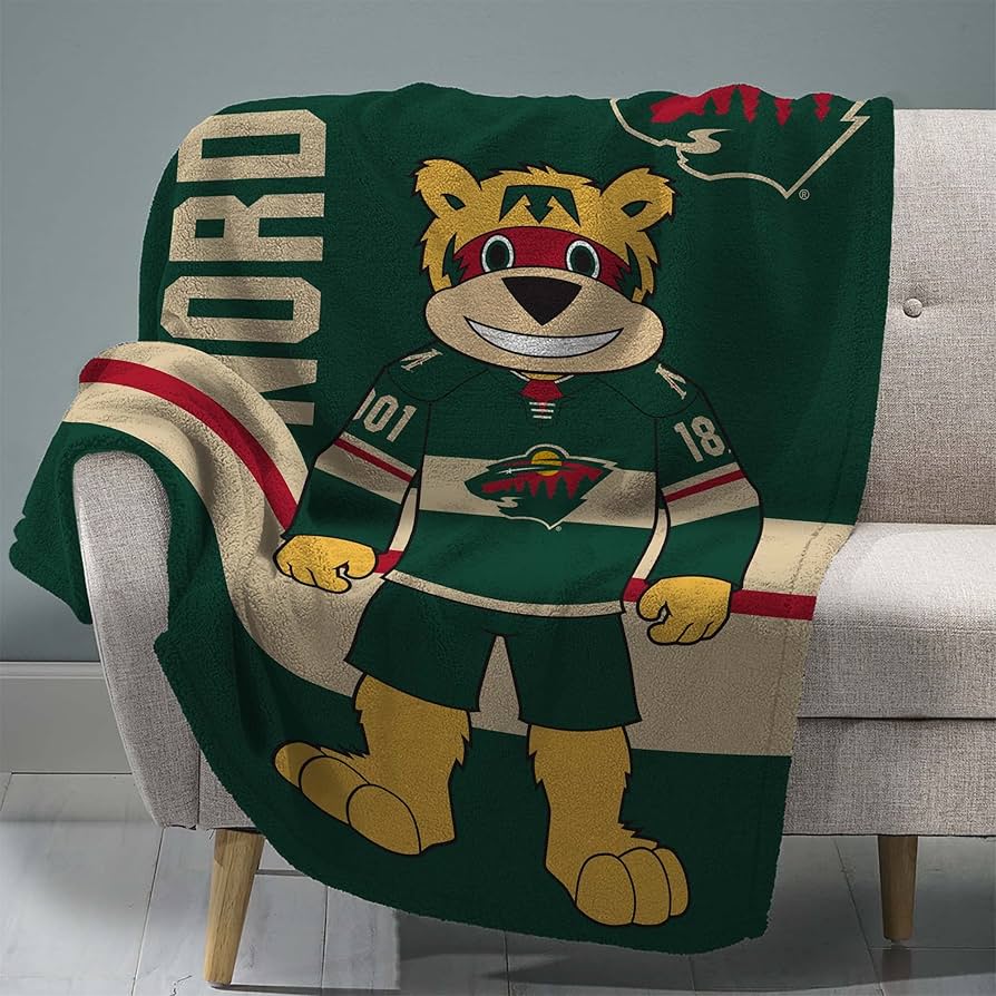 Amazon.com: Sleep Squad Minnesota Wild Nordy 60 x 80 Raschel Plush