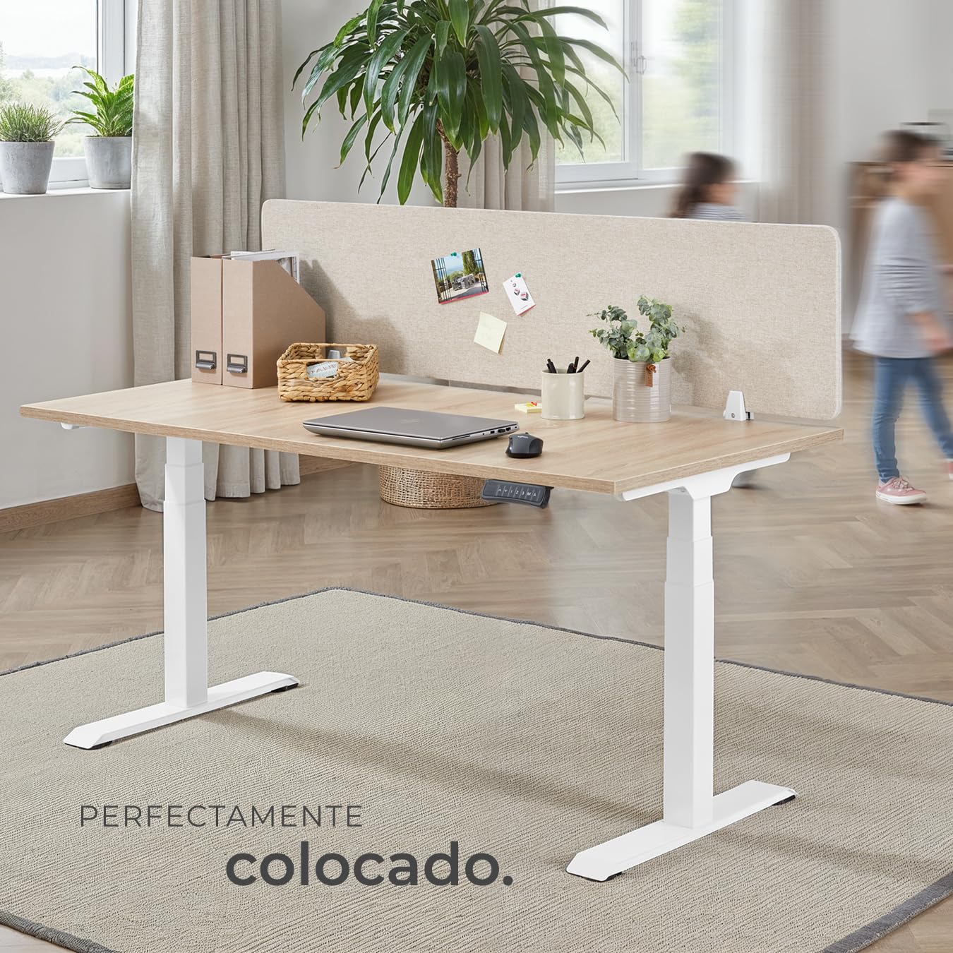 tectake® Panel Separador Escritorio, Panel Acústico con 2 Clips de Fijación, Tablero Escritorio con Espacio para Cables, Separador Mesa Oficina, Mampara Separadora, Funda Poliéster, 160x40 cm - Beige