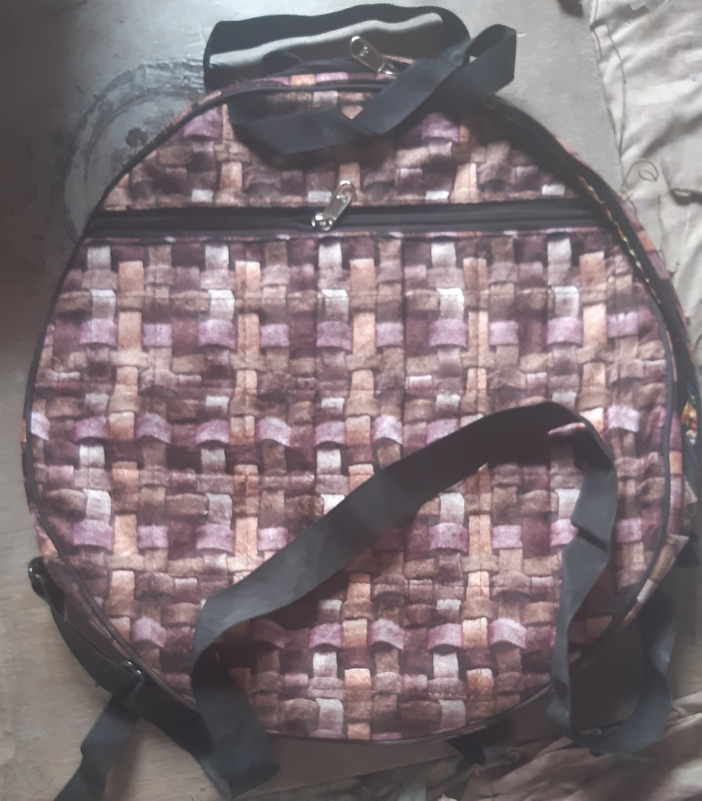31 cm Durchmesser, 9 cm tief, Schamanische Schamanin, handgefertigt, gepolsterte Trommeltasche, Samtstoff, eine große Vordertasche, vier Arten Gürtel enthalten (lesen Sie unsere Beschreibung)